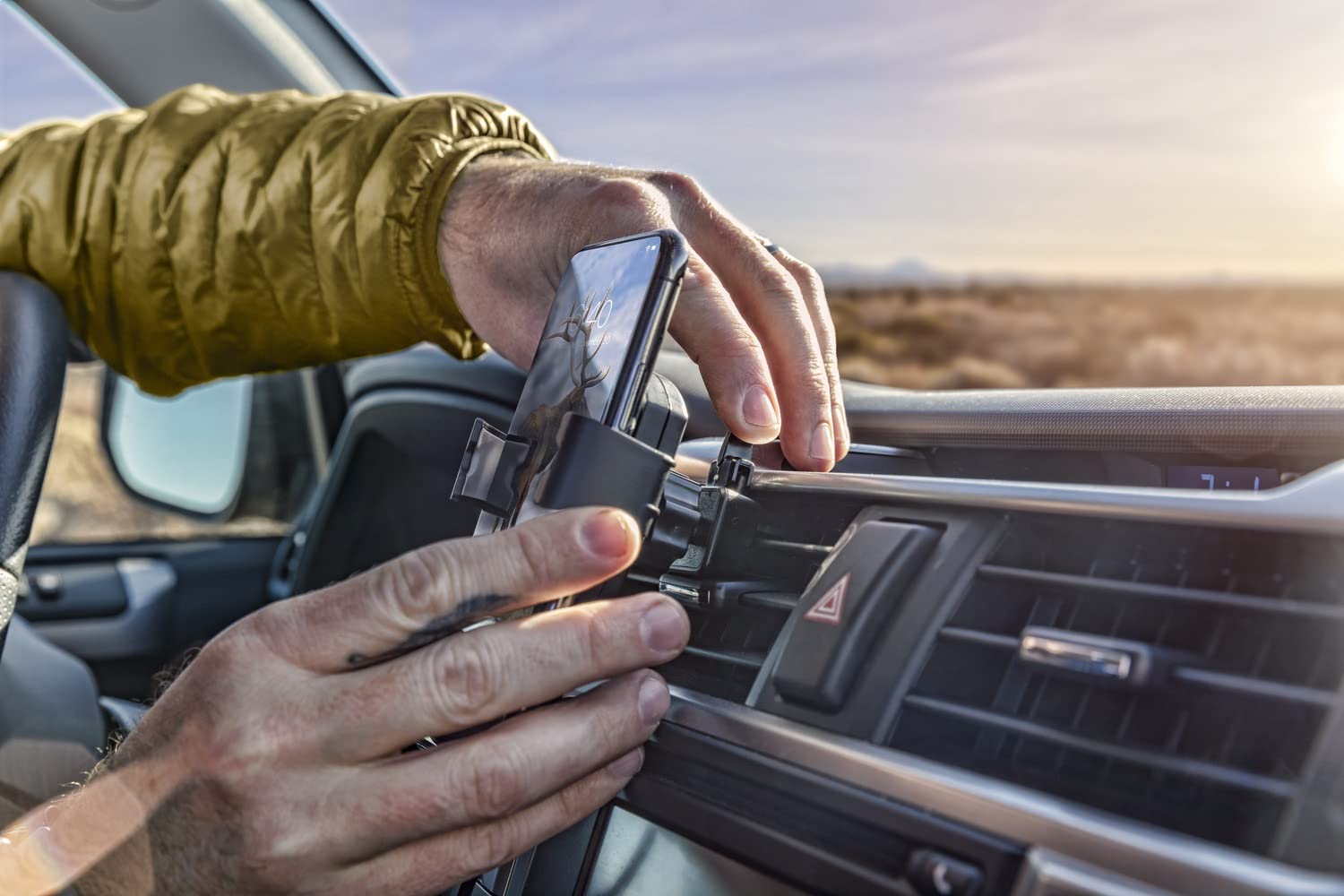 Husky Liners 87003 Wireless Charging Vent Mount Phone Holder for Car - Fast Qi Charging, Universal Phone Compatibility, Secure Grip - Perfect for iPhone, Samsung, Google Pixel (Ideal for Road Trips & Commuting)