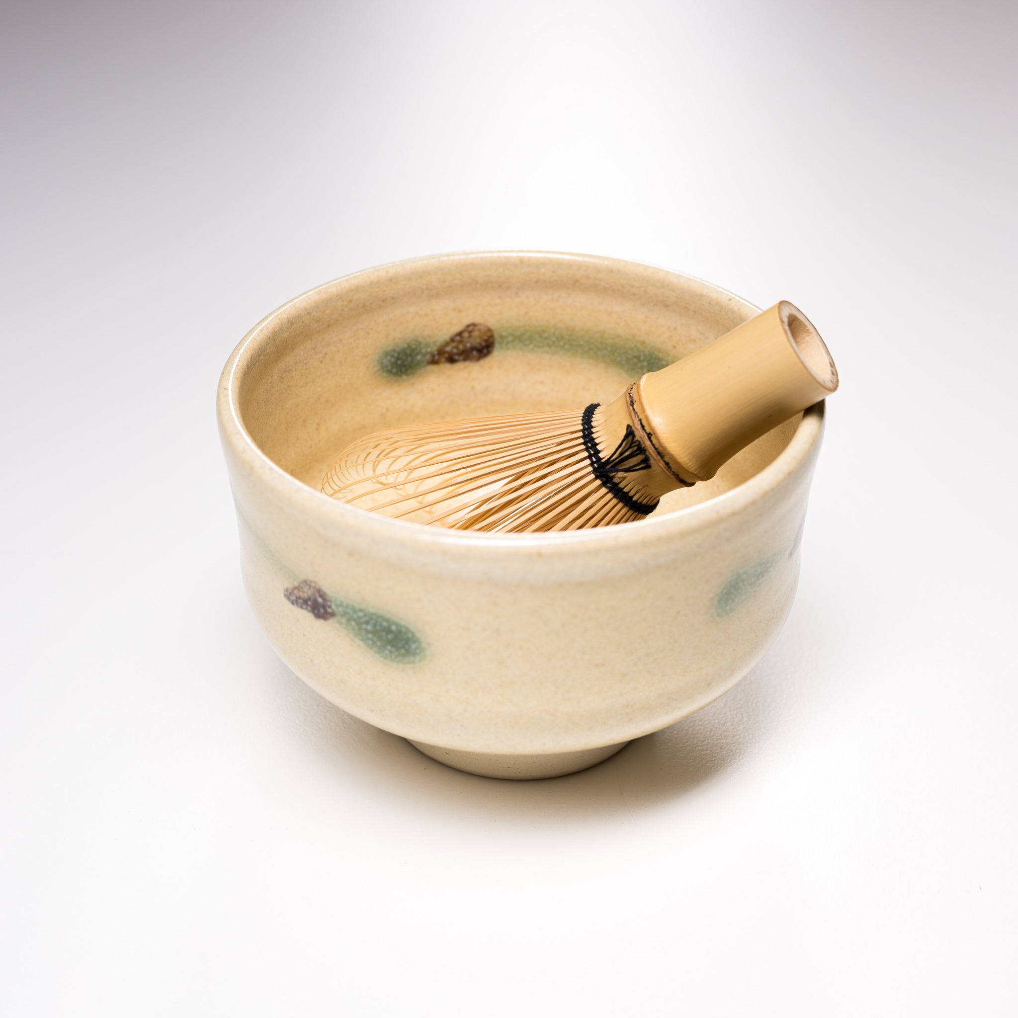 Handmade Kyo Kiyomizu Ware Small Matcha Bowl - Authentic Japanese Tea Ceremony Bowl for Matcha, Kisansai - Perfect for Traditional Tea Drinking, Zen Meditation & Home Decor