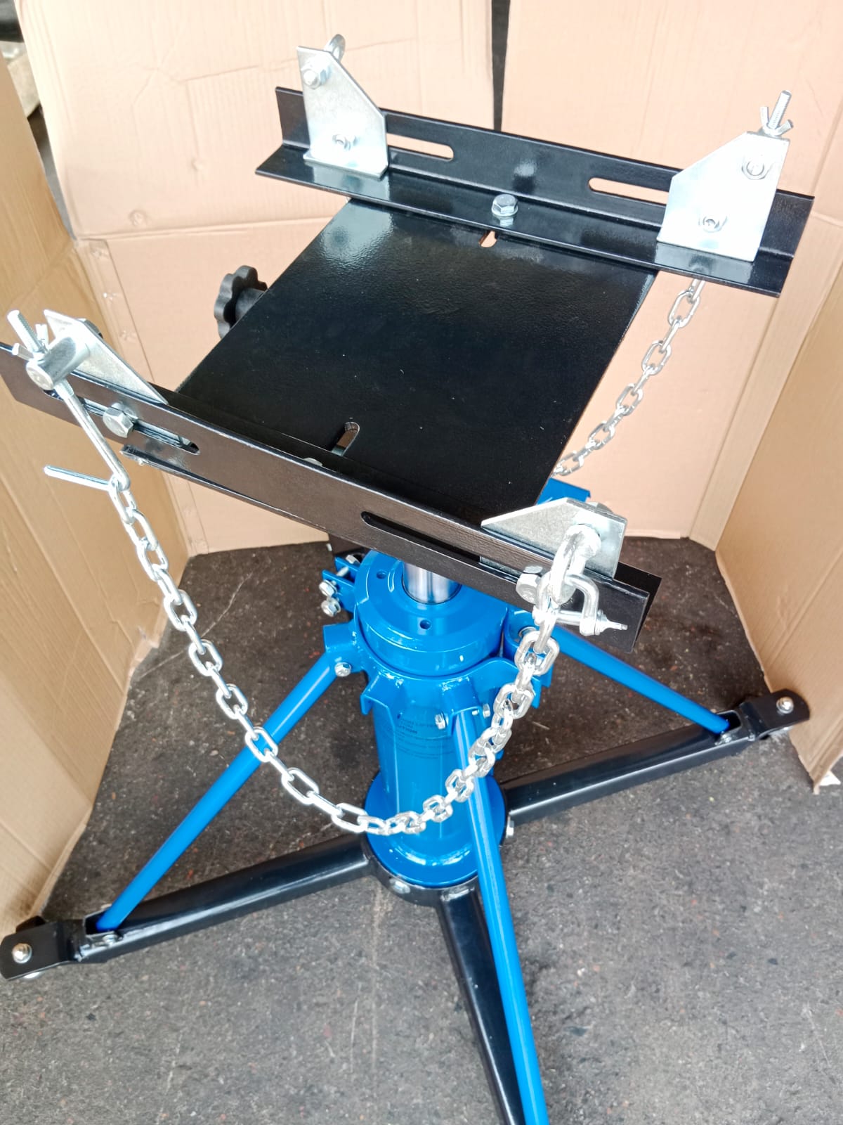 1 Ton Heavy Duty Transmission Jack - Aiko ZD02101 Model for Auto Repair & Car Maintenance | Professional Garage Equipment for Mechanics & DIY Enthusiasts