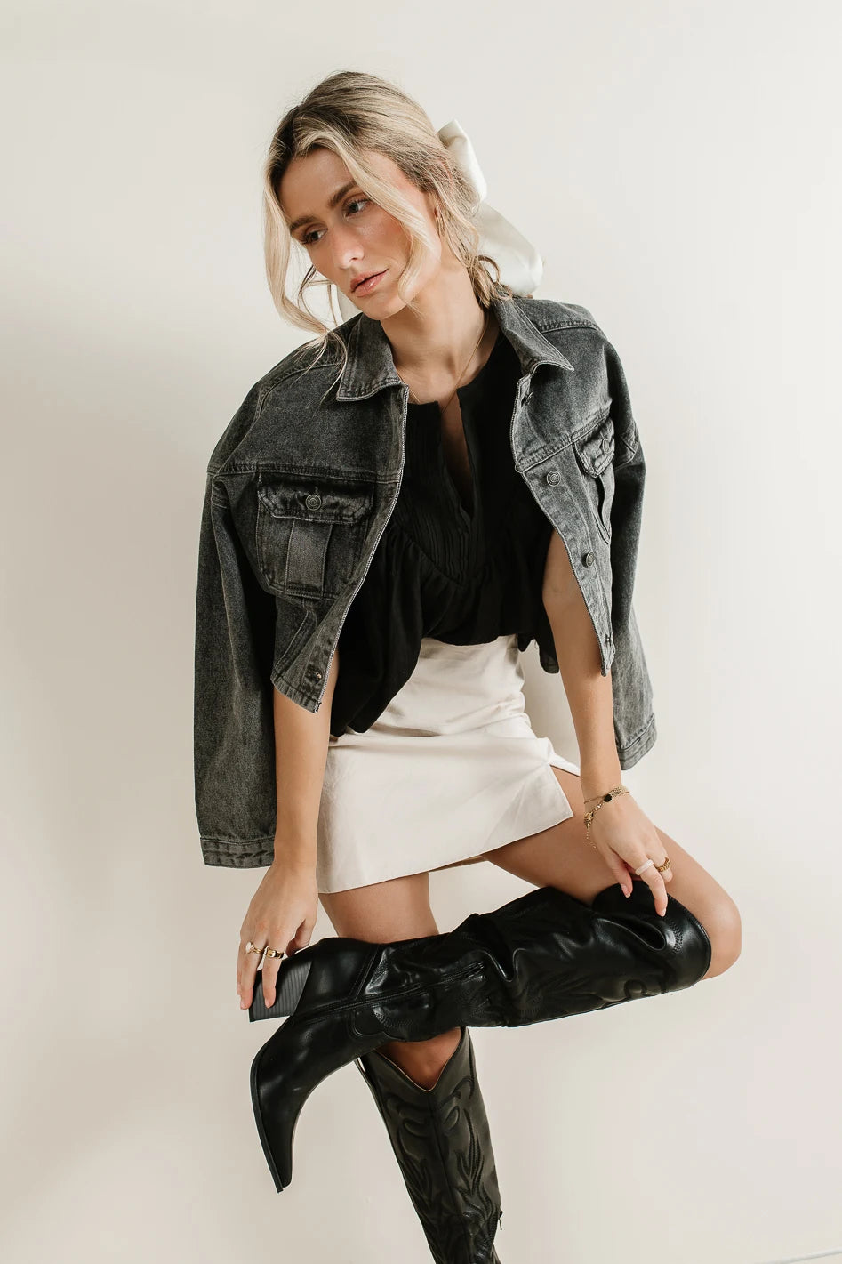 Hayes Cropped Denim Jacket for Women - Vintage Washed Denim Jacket with Button Front & Chest Pockets | Perfect for Spring Layering, Casual Outfits & Street Style Fashion