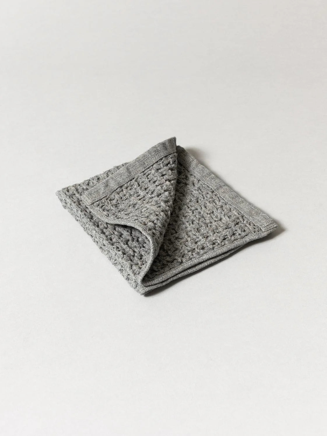 Premium Lattice Linen Towel - Soft & Absorbent Bath & Beach Towel - Lightweight Quick-Dry Grey Towel for Pool, Spa, Travel & Yoga