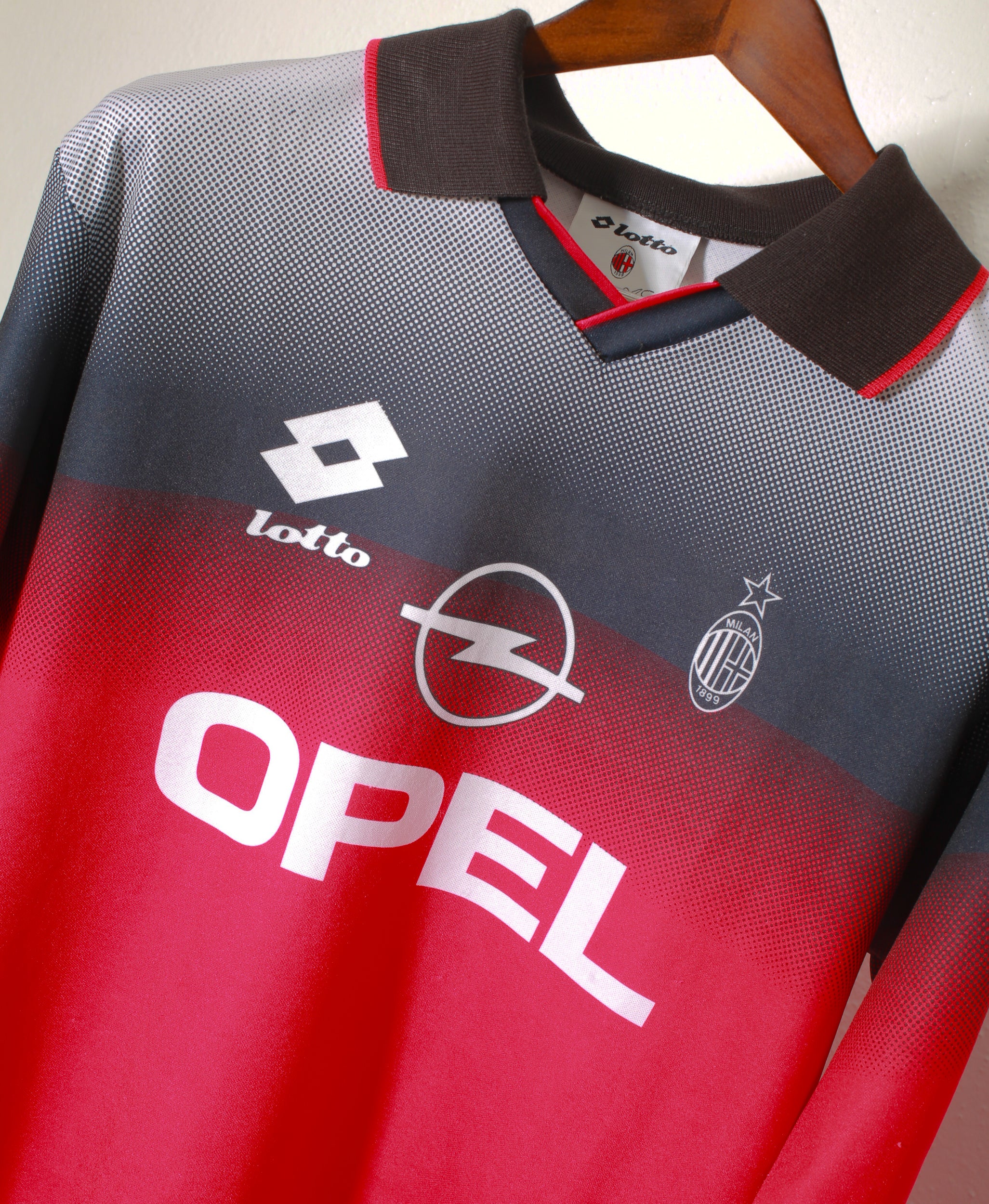 1995 AC Milan Long Sleeve Vintage Soccer Jersey - Authentic Retro Football Training Shirt (Large) - Perfect for Fans, Collectors & Match Day Outfits