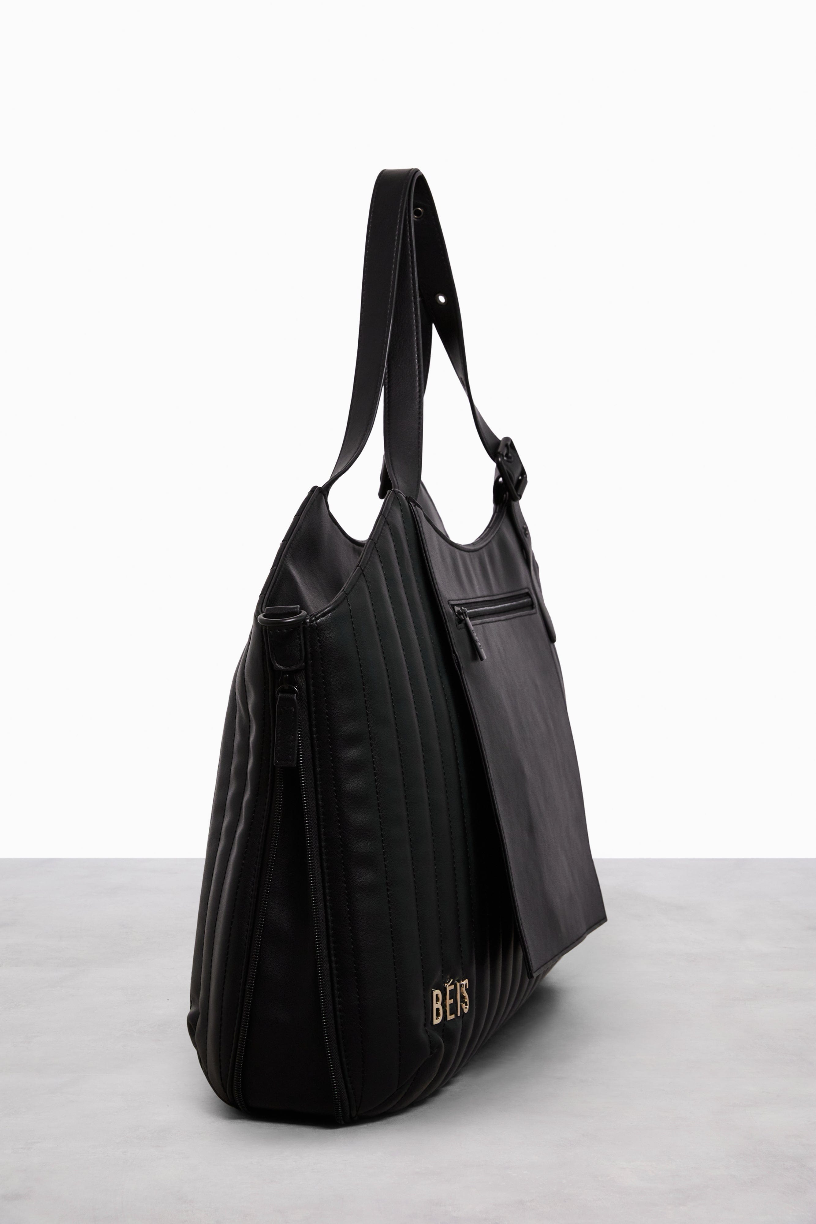 Expandable Black Overnight Bag - Perfect for Weekend Getaways, Business Trips & Gym Essentials | Durable & Stylish Travel Carry-On