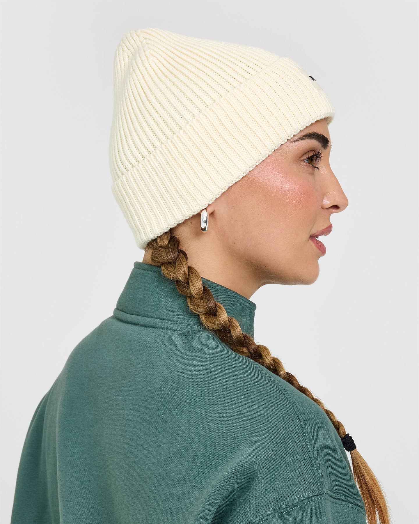 Oner Beanie Hat for Men & Women - Soft & Warm Winter Knit Beanie in Cream Color - Perfect for Outdoor Activities, Skiing, and Cold Weather Fashion