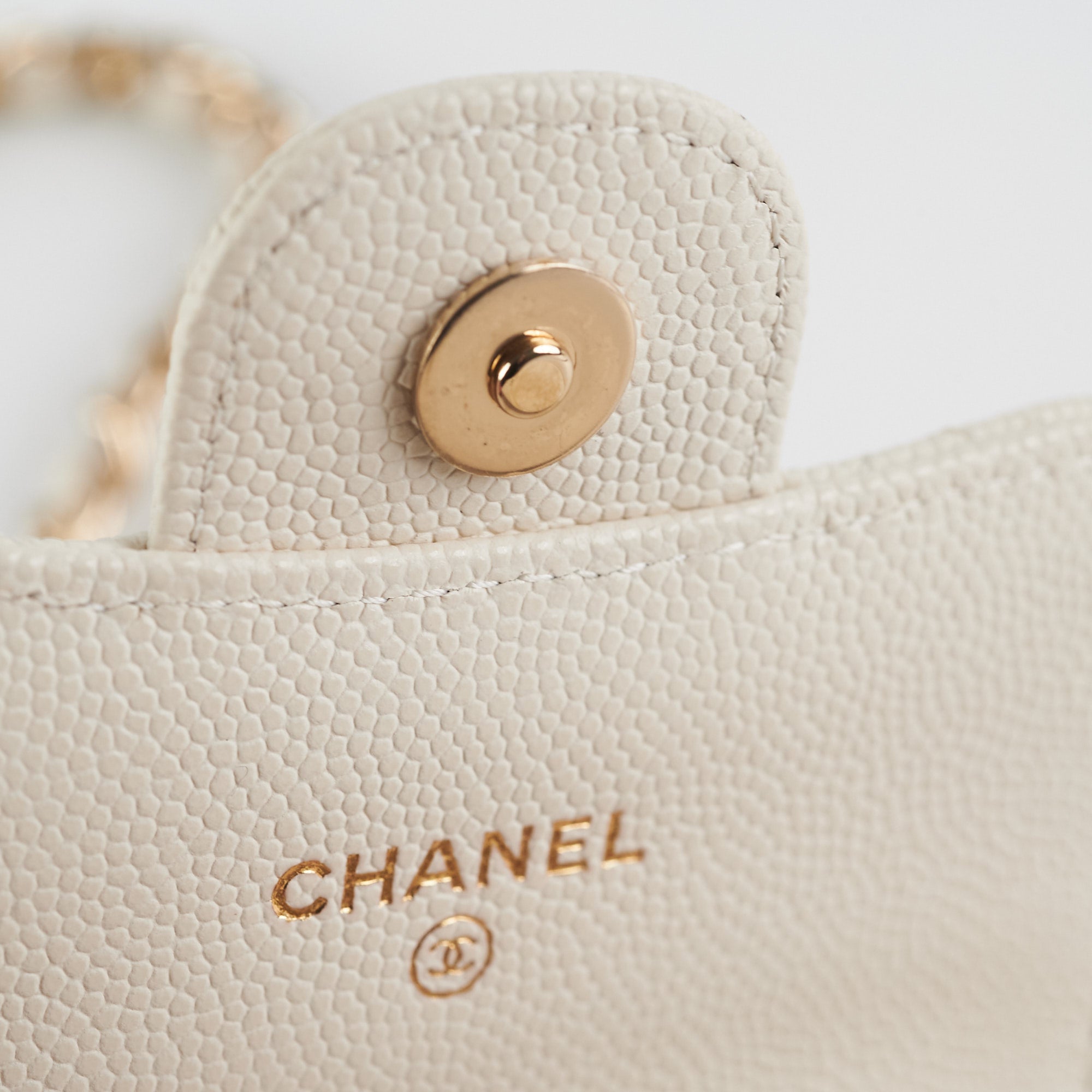 Chanel Caviar Quilted Micro Bag in White - Luxury Mini Crossbody Purse for Women, Perfect for Evening Parties & Special Occasions