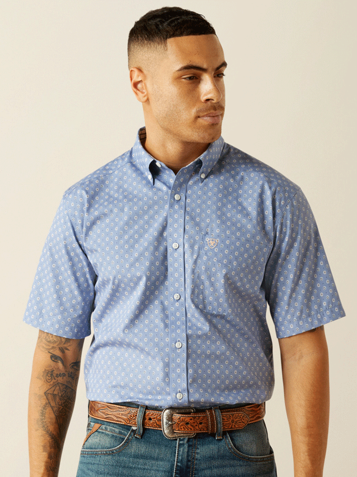 Ariat Men's Wrinkle-Free Dixon Classic Fit Short Sleeve Shirt - Light Blue | Comfortable Casual Wear for Work & Outdoor Activities