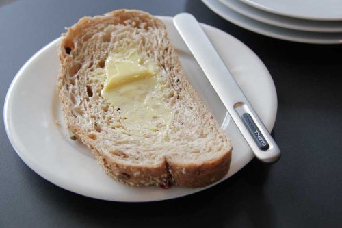 Premium Copper Alloy Butter Knife with Titanium Coating - 6.9 Inch (17.6 cm) Heat-Resistant Spreader - Ideal for Breakfast, Brunch & Fine Dining Table Setting