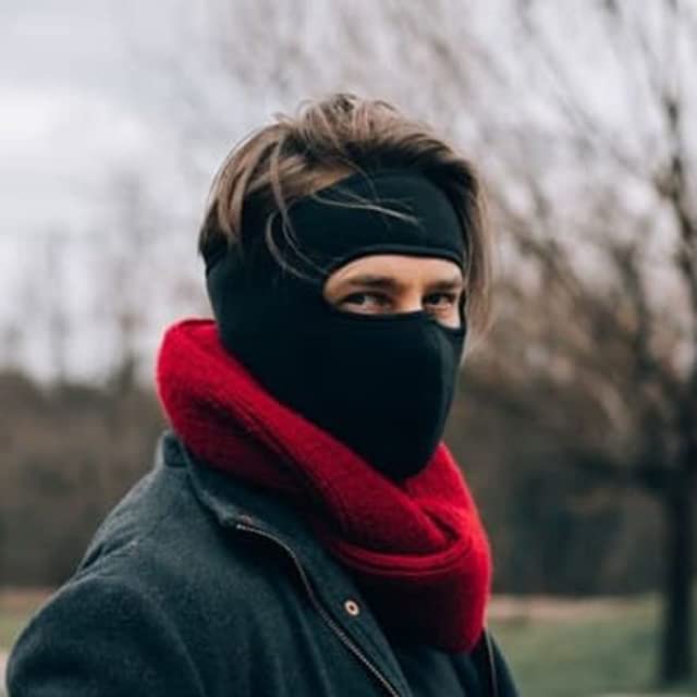 Geeylly Winter Fleece Mask - Warm & Soft Face Cover for Cold Weather - Windproof & Breathable Balaclava for Skiing, Snowboarding & Outdoor Activities