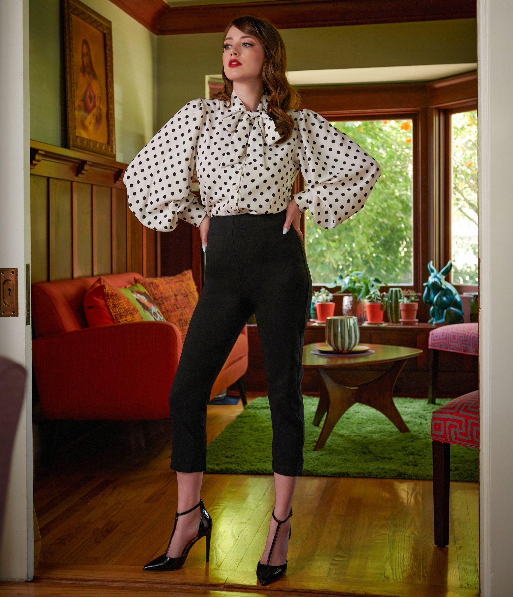 Vintage 1950s Black High Waist Rachelle Capri Pants - Retro Women's Fashion for Casual Wear & 50s Themed Parties