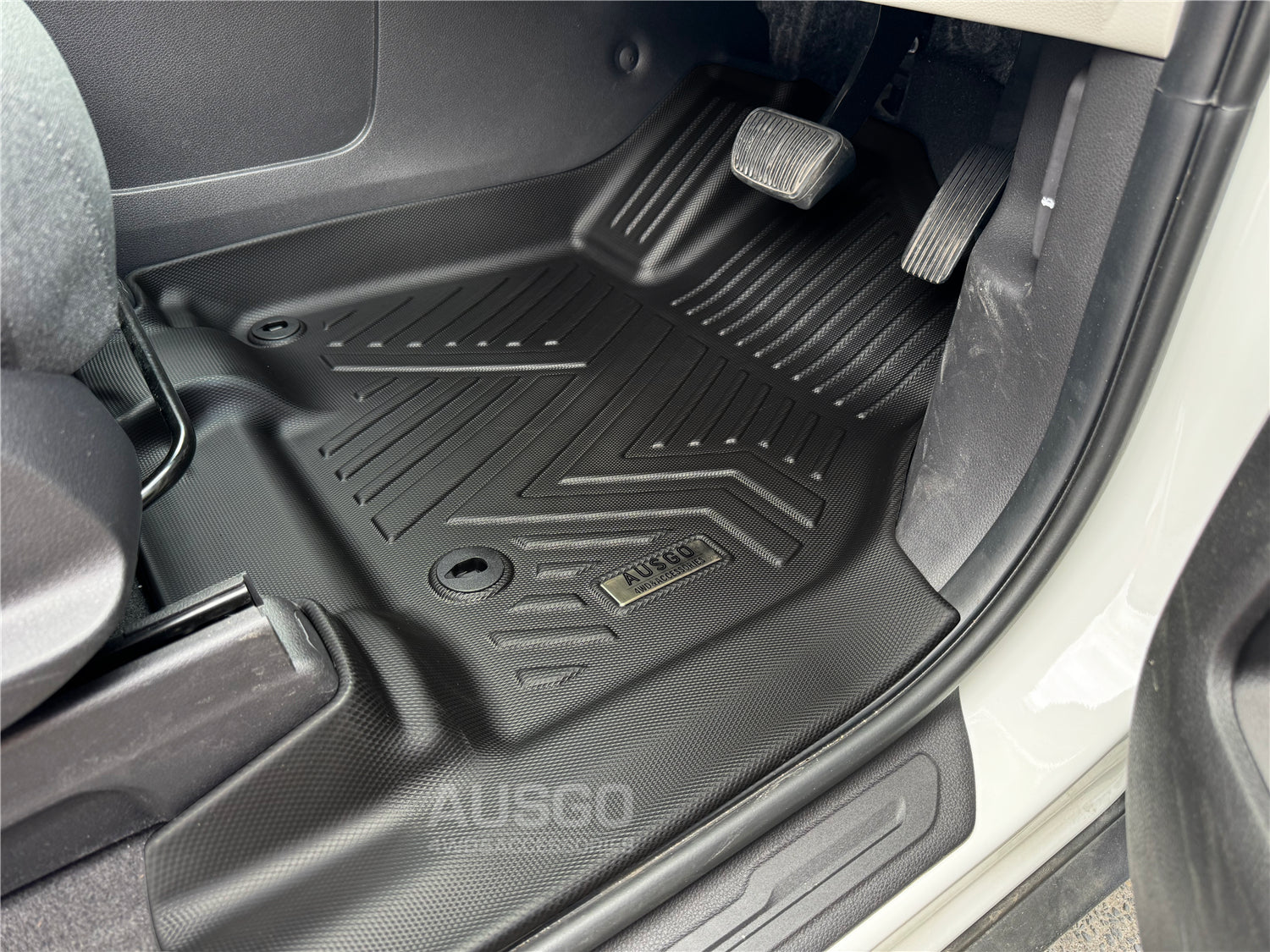5D Custom Fit Car Floor Mats for KIA Carnival KA4 Series (2020-2024) - All-Weather Protection, Non-Slip Design - Perfect for Road Trips, Daily Commutes & Family Adventures