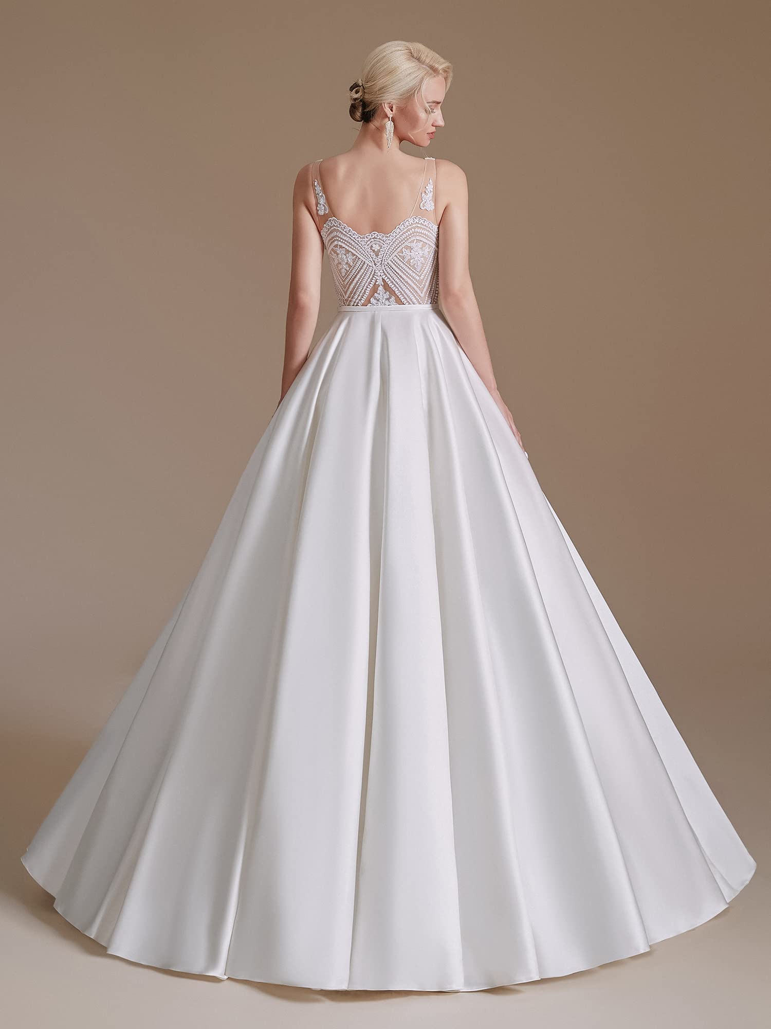 Elegant 2022 Lace Appliques Chiffon Wedding Dress for Bride - Long Sleeves Beach Bridal Gown for Outdoor Ceremonies & Destination Weddings
