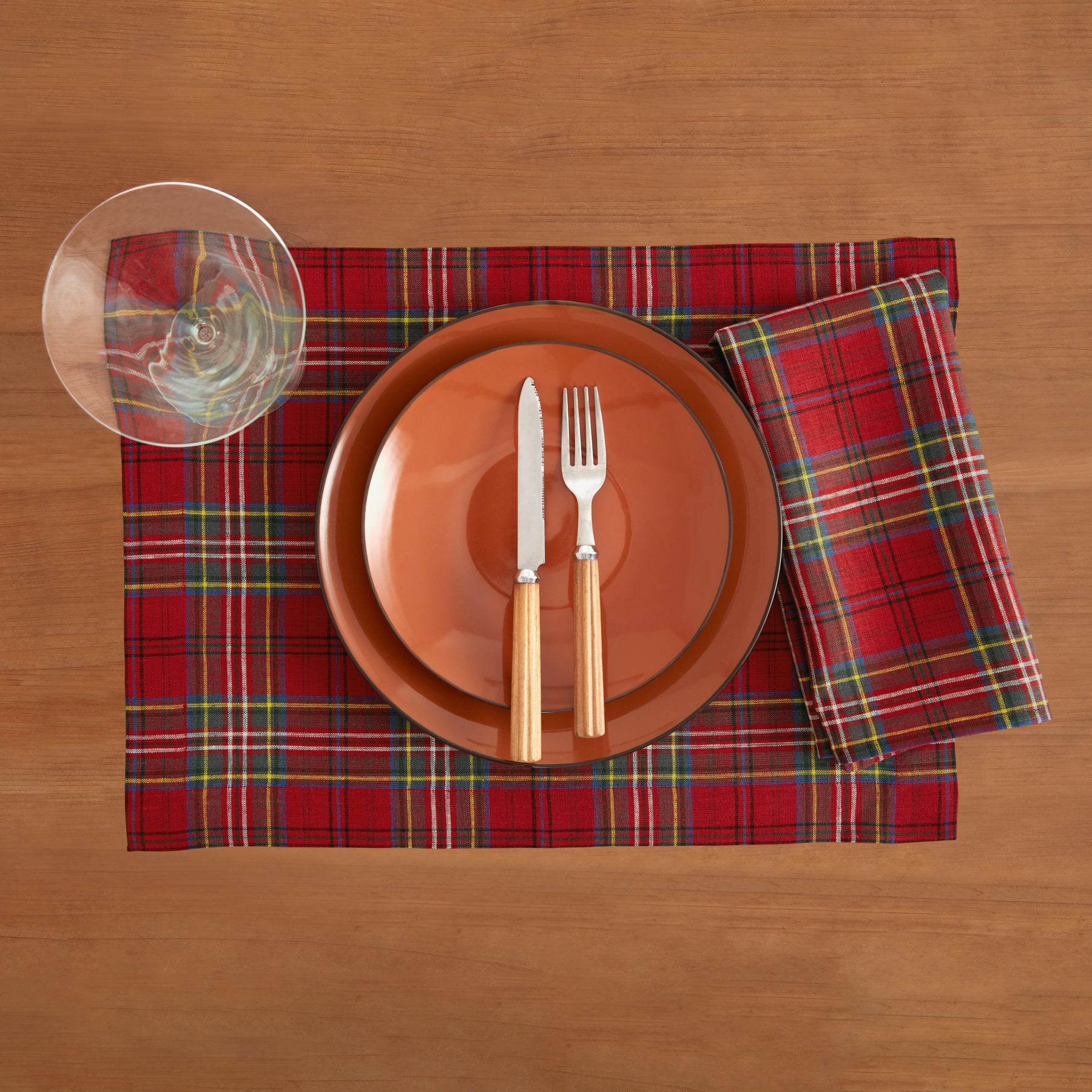 Classic Tartan Plaid Napkins - Set of 4 Premium Cotton Table Linens for Christmas Dinner, Thanksgiving & Holiday Parties