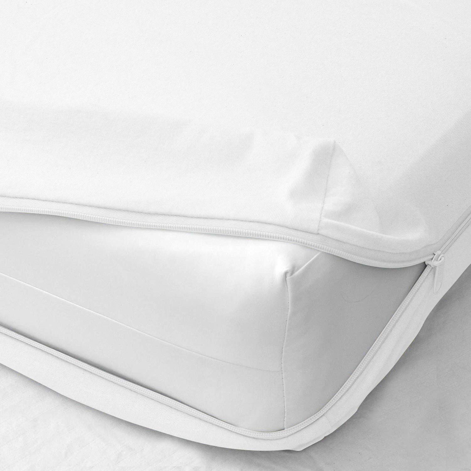 100% Egyptian Cotton Mattress Protector Queen Size - Breathable Waterproof Zippered Encasement - Hypoallergenic Bed Bug Proof Cover - Perfect for Allergy Sufferers & Luxury Bedding Protection