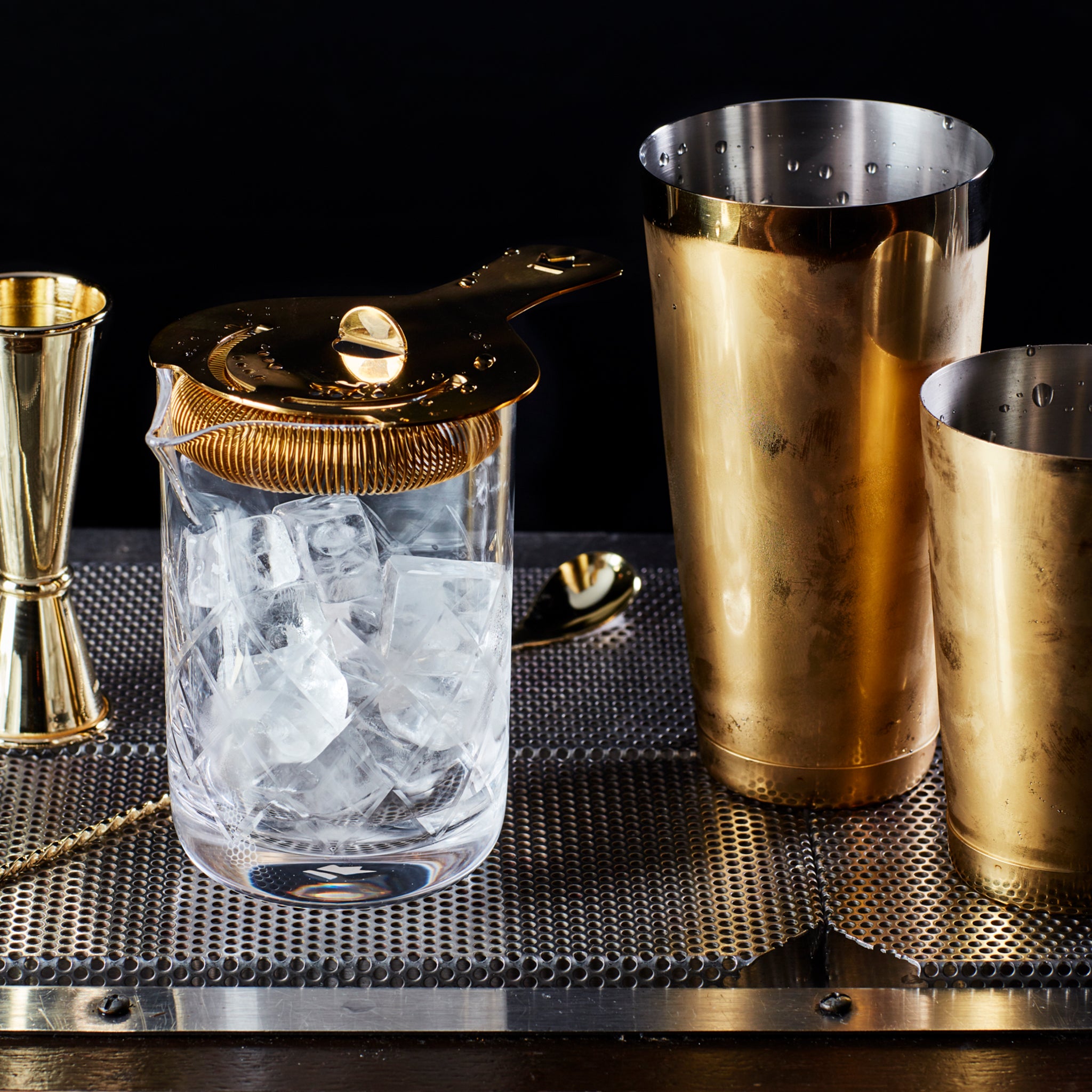 KORIKO® Gold Plated Cocktail Strainer - Premium Bar Tool for Mixing, Filtering, and Serving Cocktails - Perfect for Home Bars, Professional Bartending, and Cocktail Parties
