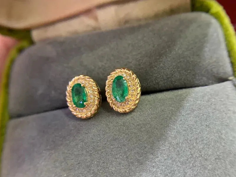 18K Yellow Gold Earrings with Real Natural Emerald & Shiny Diamonds – Classic Fine Jewelry for Women | Elegant Gift for Birthday, Anniversary & Special Occasions | Perfect for Parties, Weddings & Evening Events