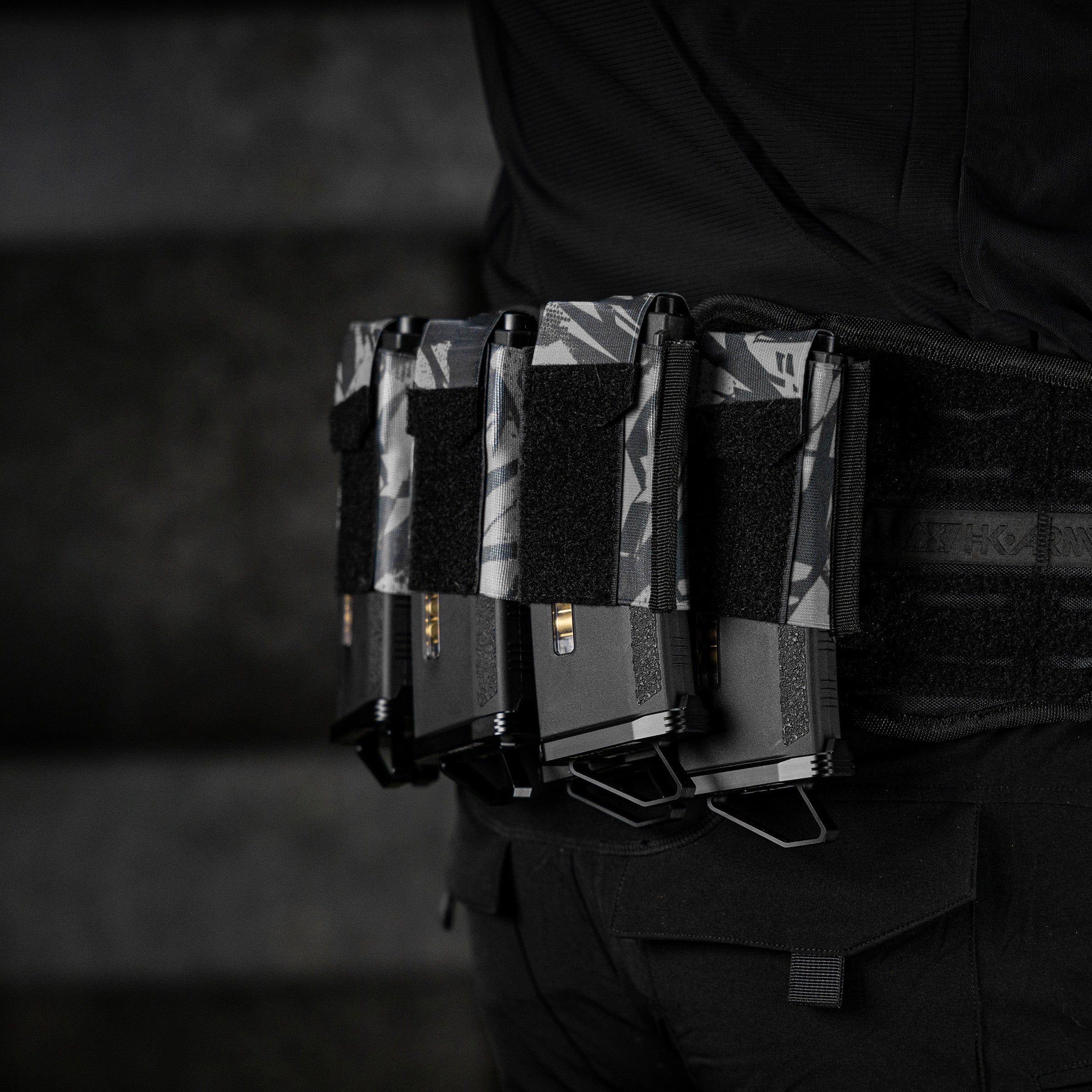 7-Cell Rifle Magazine Pouch - Tactical Grey for Hunting, Shooting & Outdoor Adventures | Durable & Secure Ammo Holder
