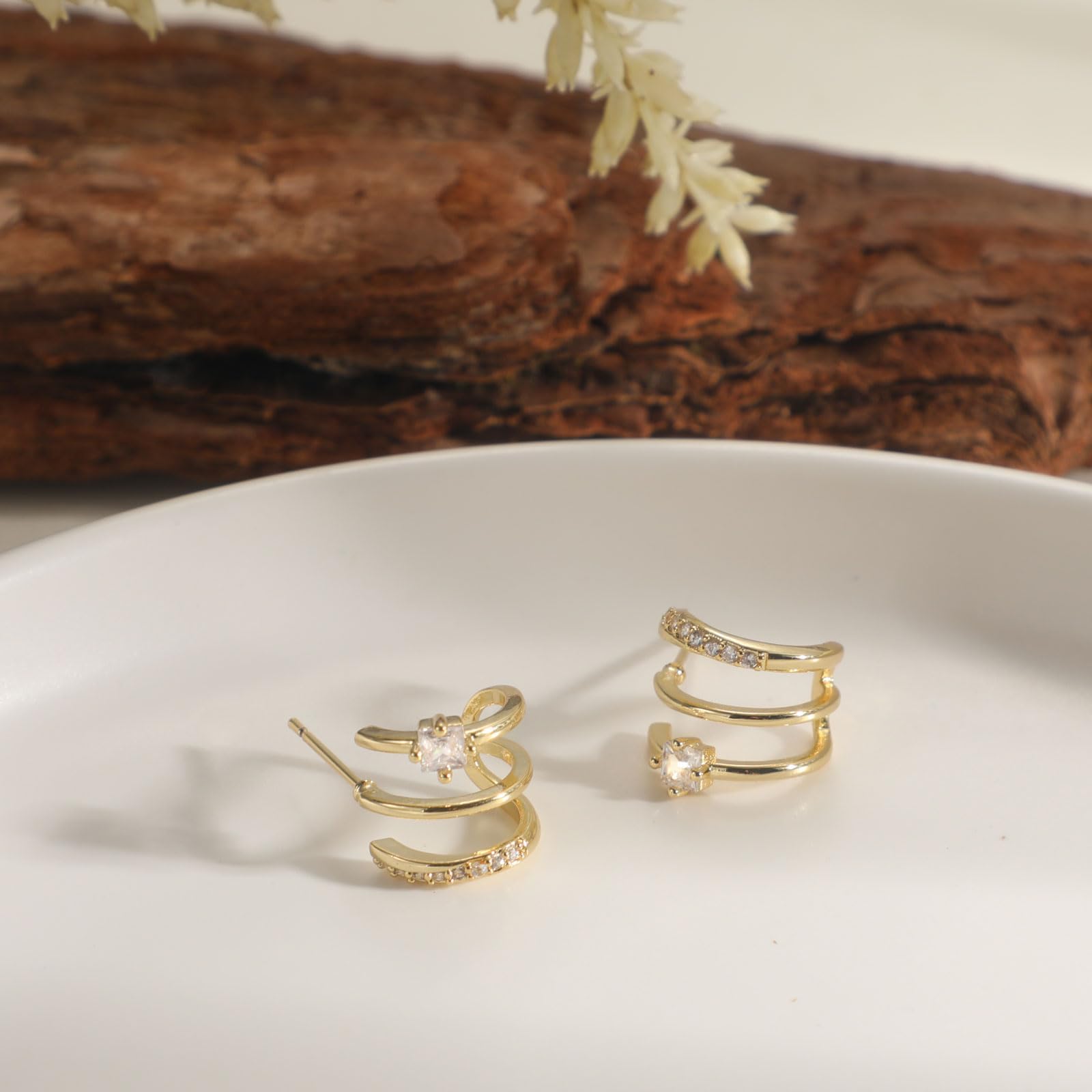 14K Gold Plated Hoop Earrings for Women - Lightweight Hypoallergenic Paperclip Twist Rope Hammered Diamond Small Earrings | Dainty Gold/Silver Jewelry Gifts for Her | Perfect for Everyday Wear, Parties & Special Occasions