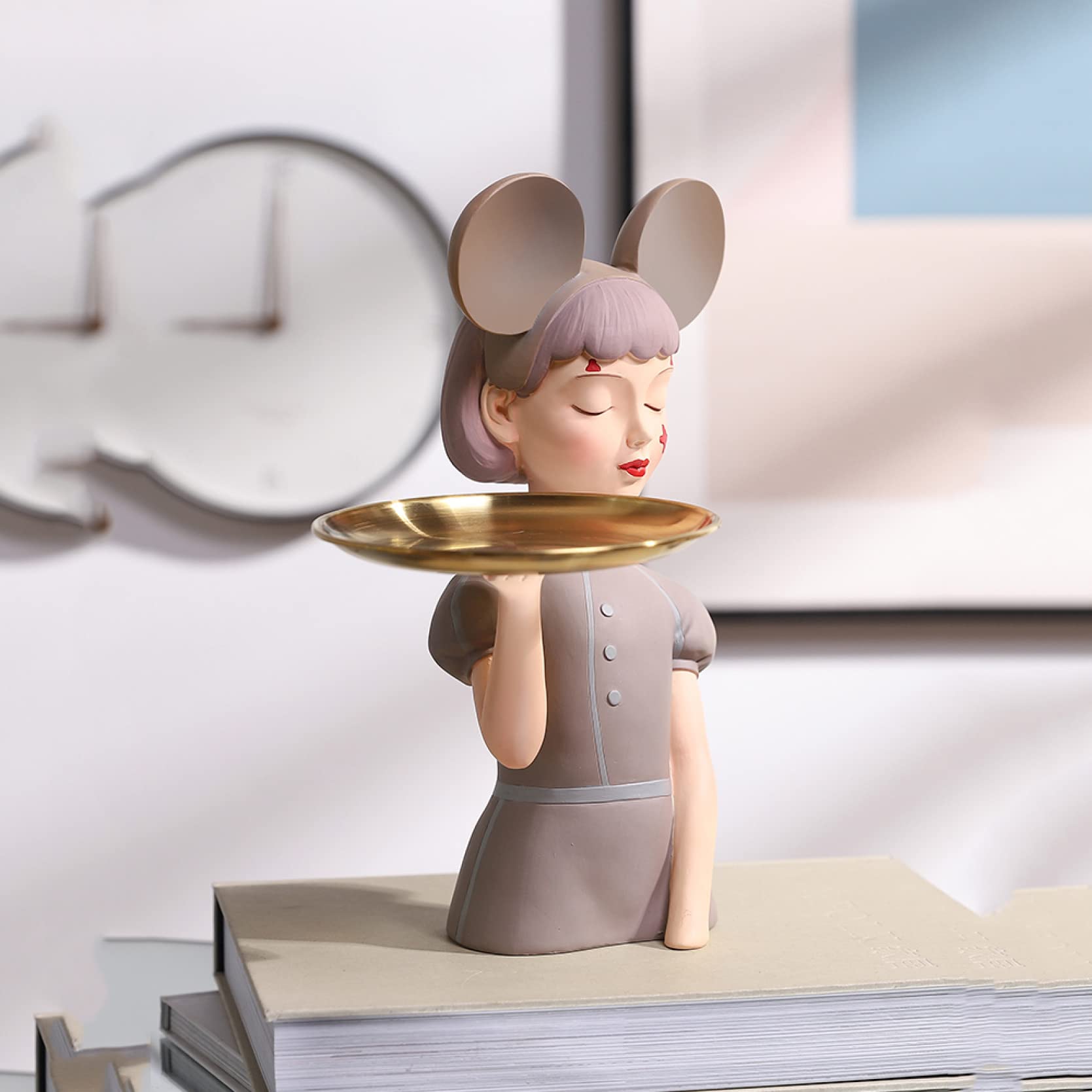 AERICKON Cute Mouse Girl Resin Sculpture Tray - Home Storage Decor, Desktop Organizer for Office & Living Room, Unique Gift for Collectors & Anime Fans | Perfect for Jewelry Display, Keys Holder & Desk Decorations