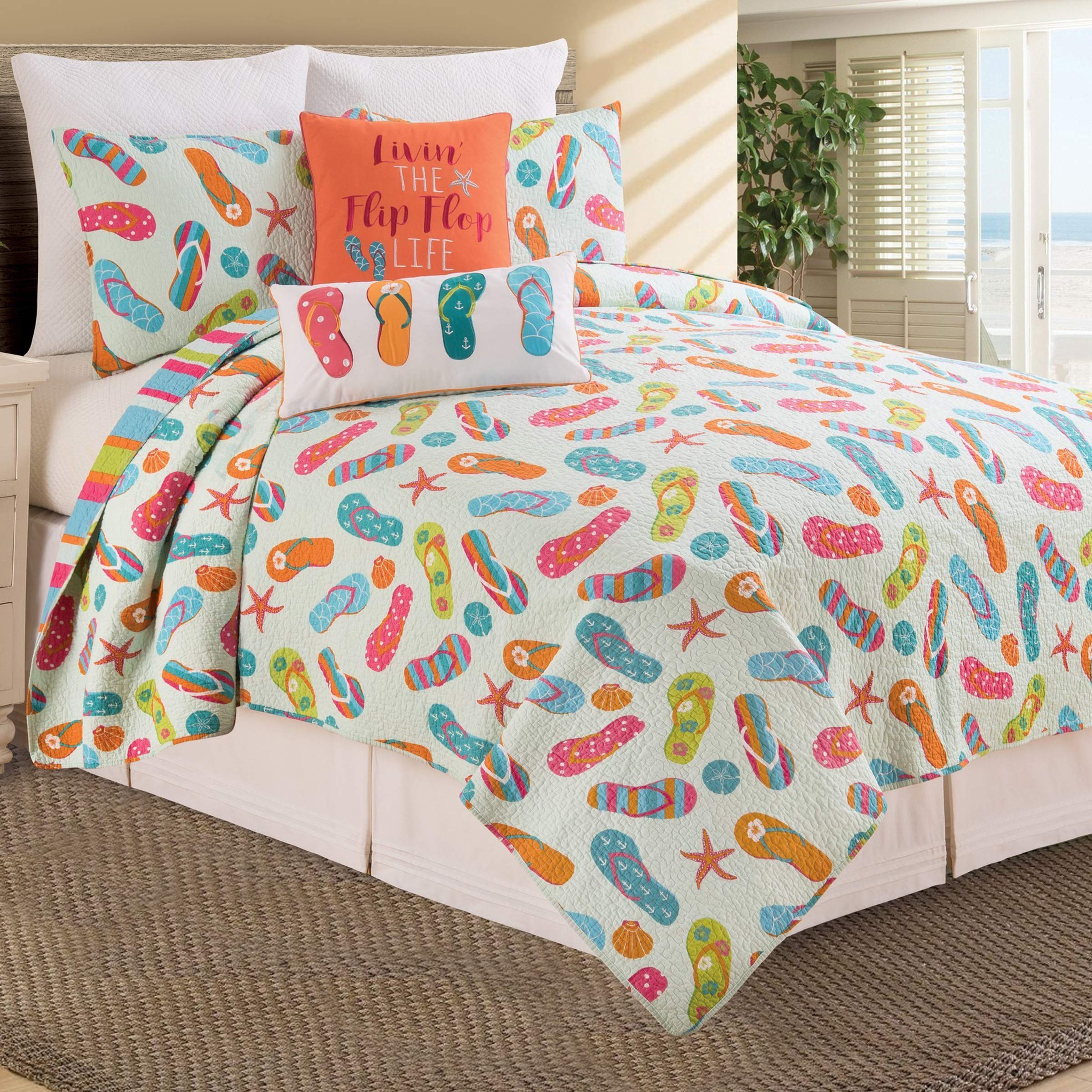 Reversible Coastal Tropical Beach Quilt Set - Full/Queen 3-Piece Blue Bedspread Coverlet for Spring & Summer | C&F Home Flip Flop Life Collection | Perfect for Beach House, Guest Room & Vacation Home Decor