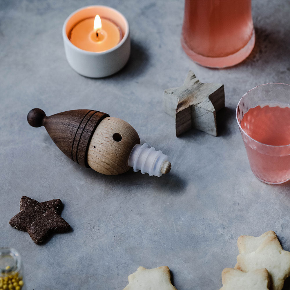 Premium Wooden Wine Stopper for Christmas & Holiday Gifts - Elegant Wine Bottle Sealer for Party, Home Bar & Wine Lovers