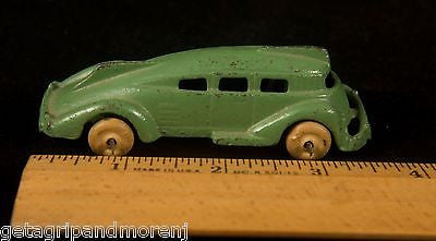 Vintage HUBLEY 1930s 2302 Green Cast Iron Rocket Bus Toy Car - Rare Antique Collectible for Display & Toy Car Collections - Perfect for Vintage Enthusiasts and Home Decor