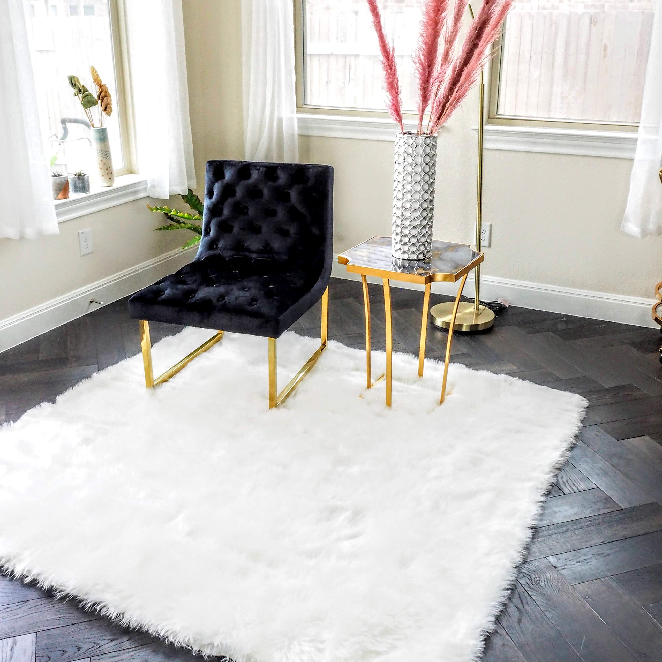 Luxury Faux Fur Sheepskin Rug - 6x6 Feet Soft Washable Carpet for Bedroom, Living Room, Bathroom - Plush Home Decor Accent (White) - Perfect for Cozy Floor Seating & Nursery Decor