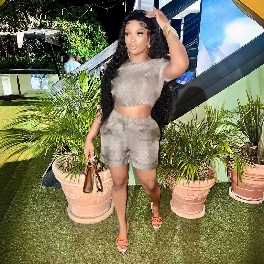 Stylish Loose Fit Short Sleeve Suit for Women - Comfortable Summer Office Wear & Casual Outfits