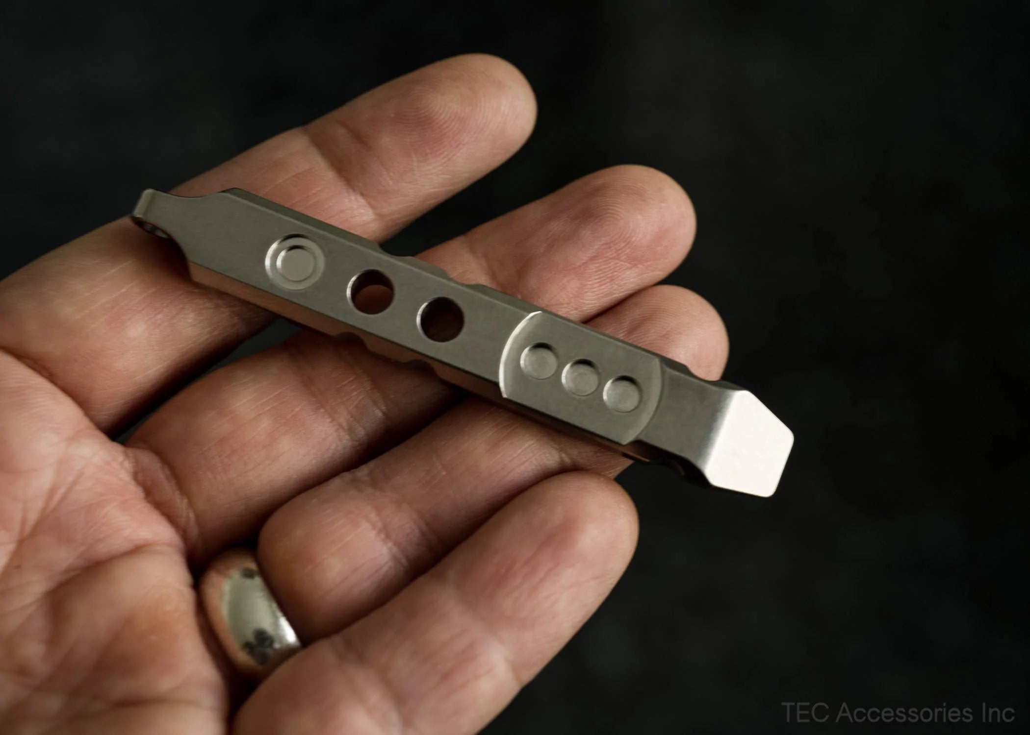 Titanium Pry Bar Keychain Tool - Durable & Lightweight EDC Multi-Tool for Camping, Hiking, and Everyday Carry (EDC)