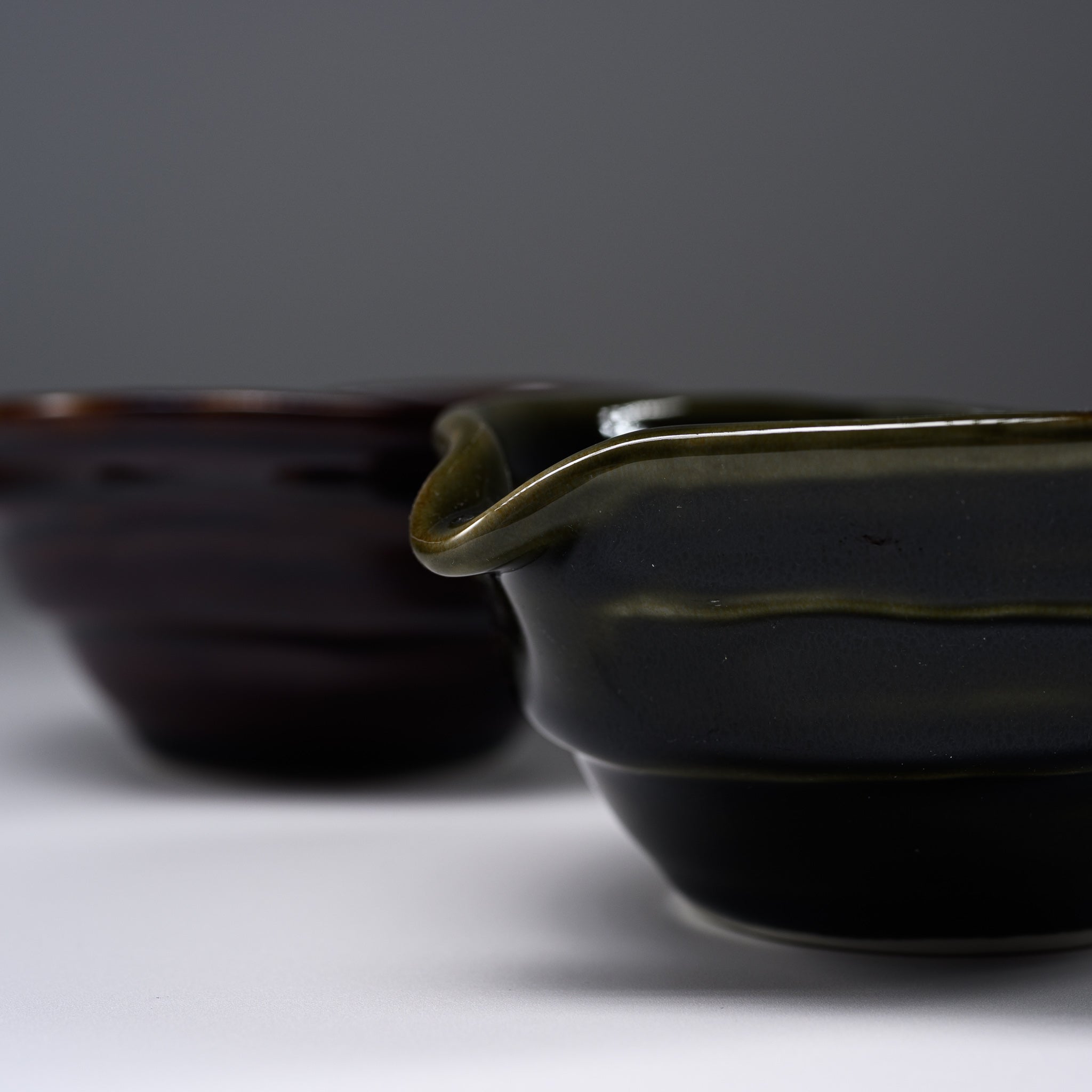 Premium Mino Ware Spout Sauce Bowl - 2 Elegant Color Options | Authentic Japanese Ceramic Pouring Bowl for Soy Sauce, Dressing & Dipping Sauces | Perfect for Sushi, Ramen & Asian Dining