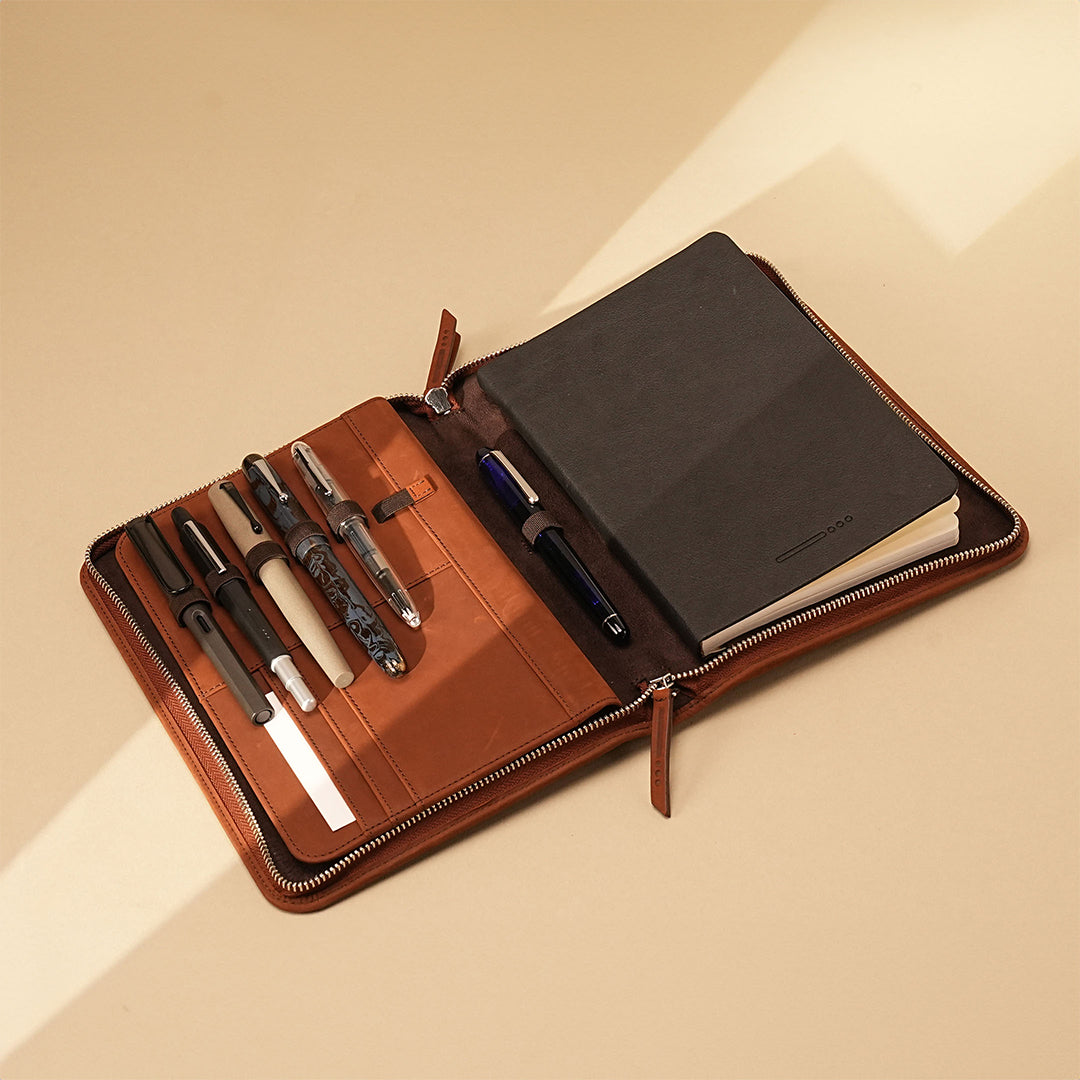 Premium A5 Brown Leather Endless Folio - Perfect for Journaling, Note-Taking & Business Meetings