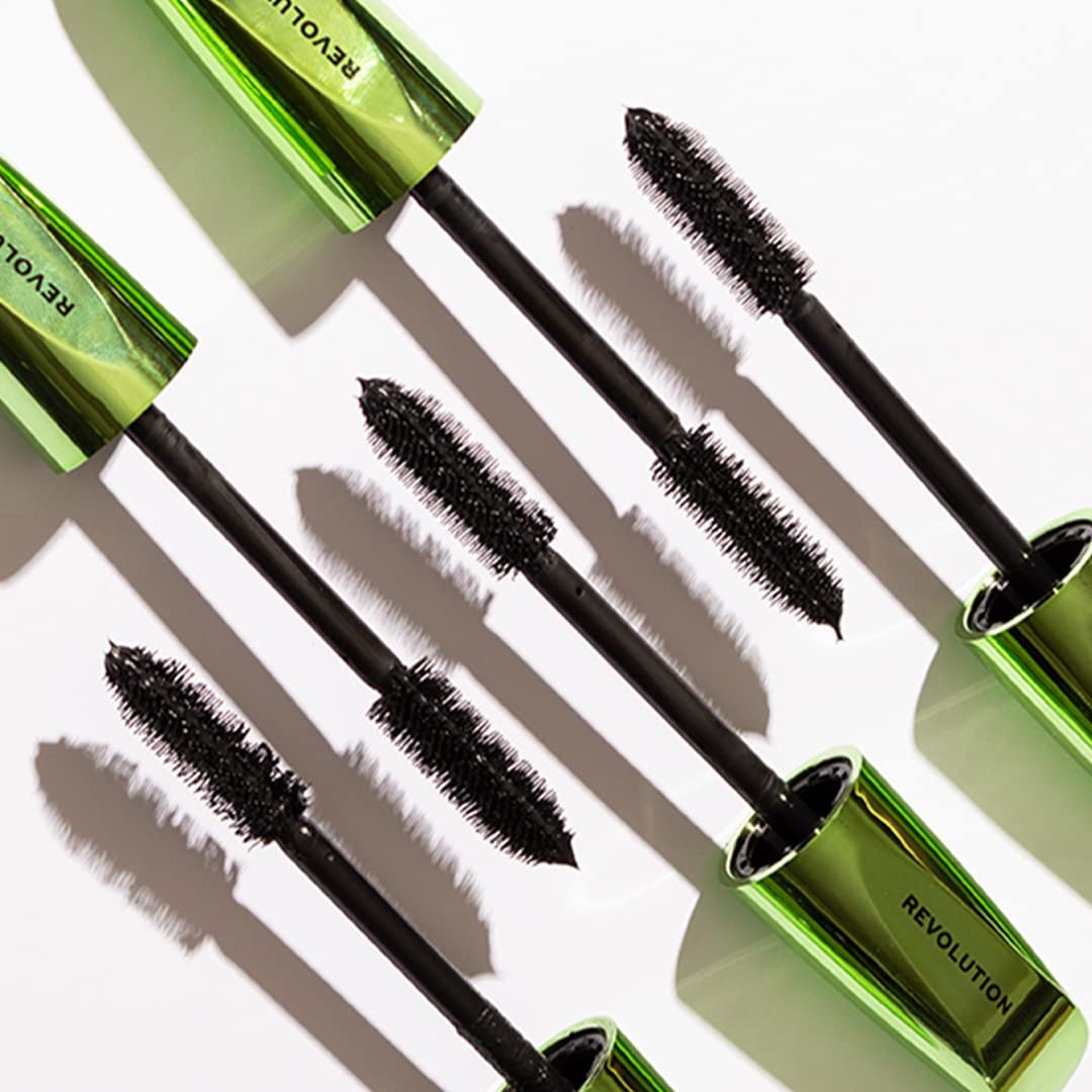 Makeup Revolution Big Lash Reloaded Volumizing Mascara - Ultra Black, Vegan & Cruelty Free, Wide Angled Brush for Dramatic Lashes | Perfect for Day to Night Makeup Looks, Parties & Special Occasions