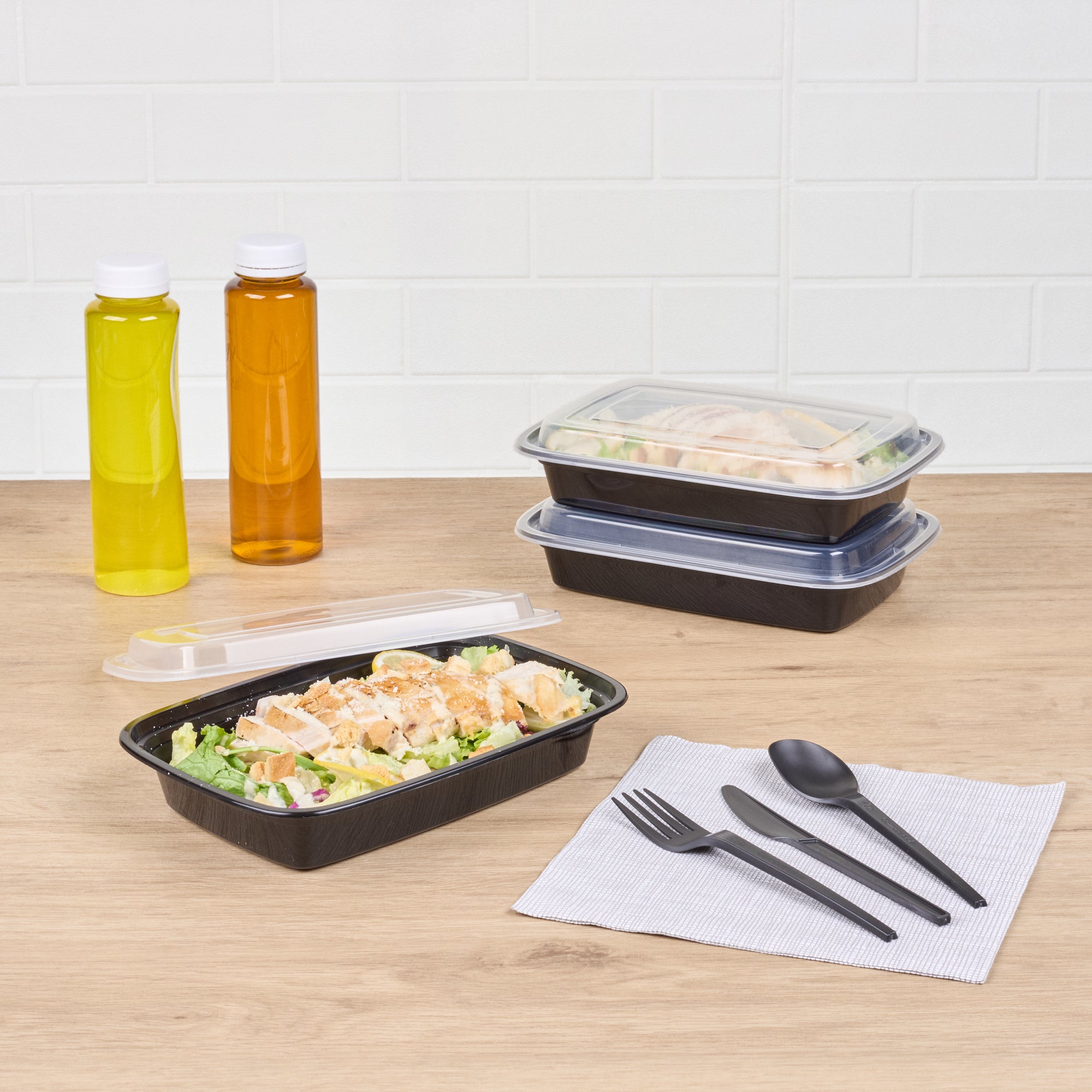 28 oz Black Plastic To Go Containers with Clear Lids - 100 Pack | Microwave Safe Food Storage Boxes (8.75