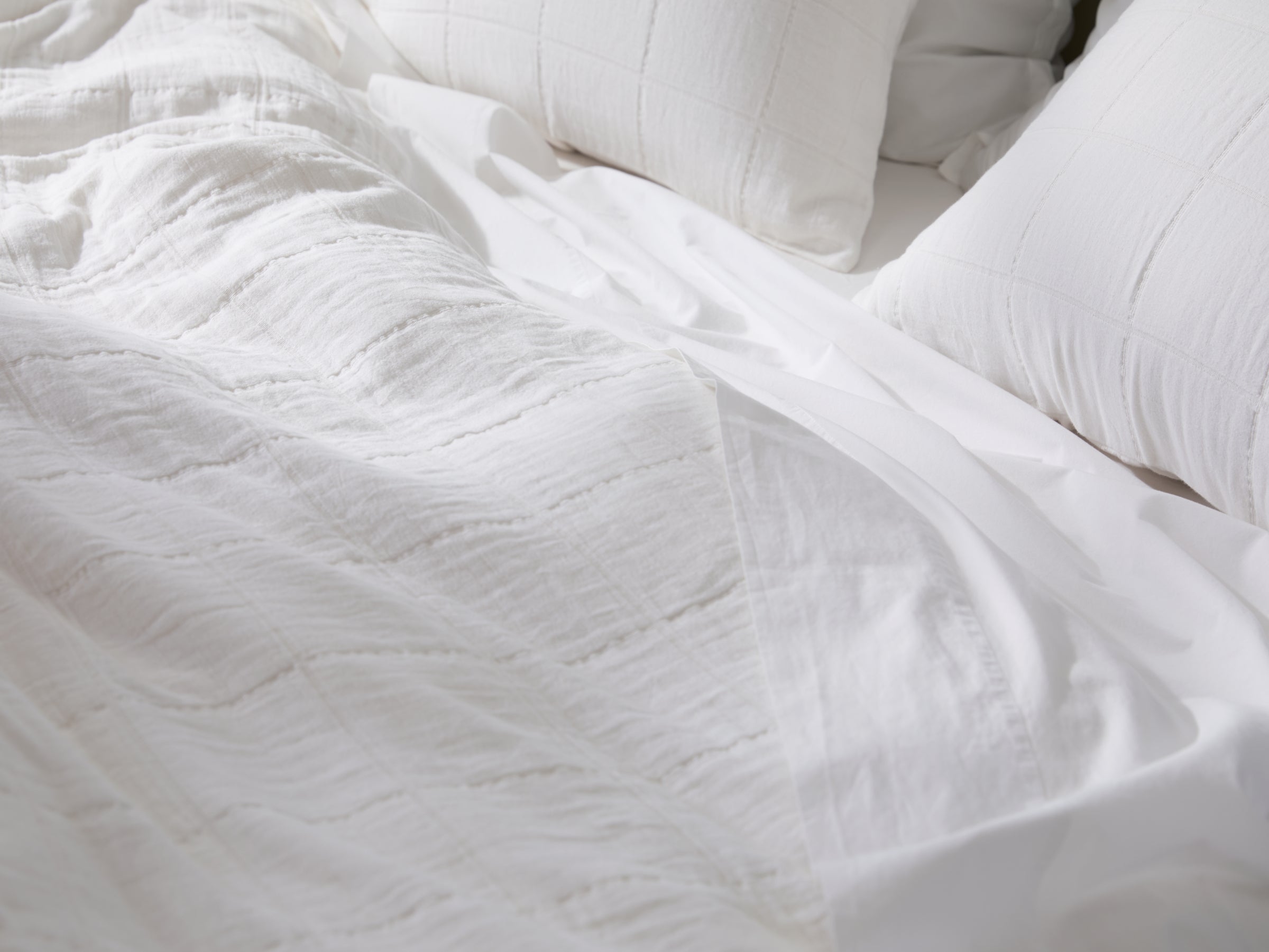 Breathable White Terrace Gauze Duvet Cover Set - Lightweight & Soft Bedding for Summer - Perfect for Guest Rooms, Vacation Homes & Boho Chic Bedrooms