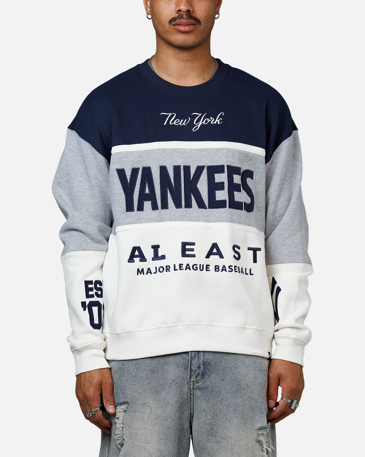 47 Brand New York Yankees On Five Crewneck Sweatshirt - Navy & Grey - Men's Casual Baseball Fan Apparel for Game Day & Streetwear