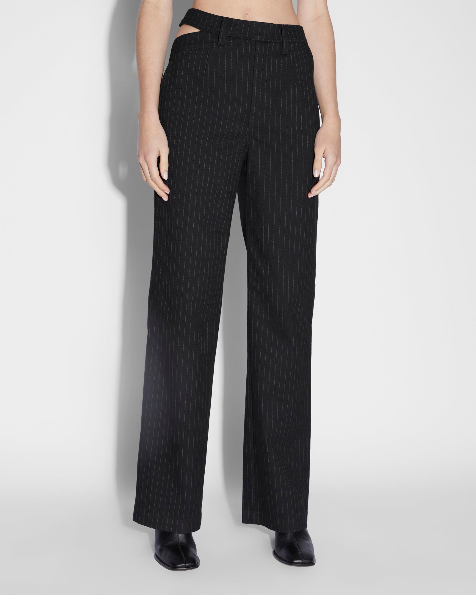 Classic Detachable Trousers for Men & Women - Versatile Convertible Pants for Travel, Hiking, and Outdoor Adventures