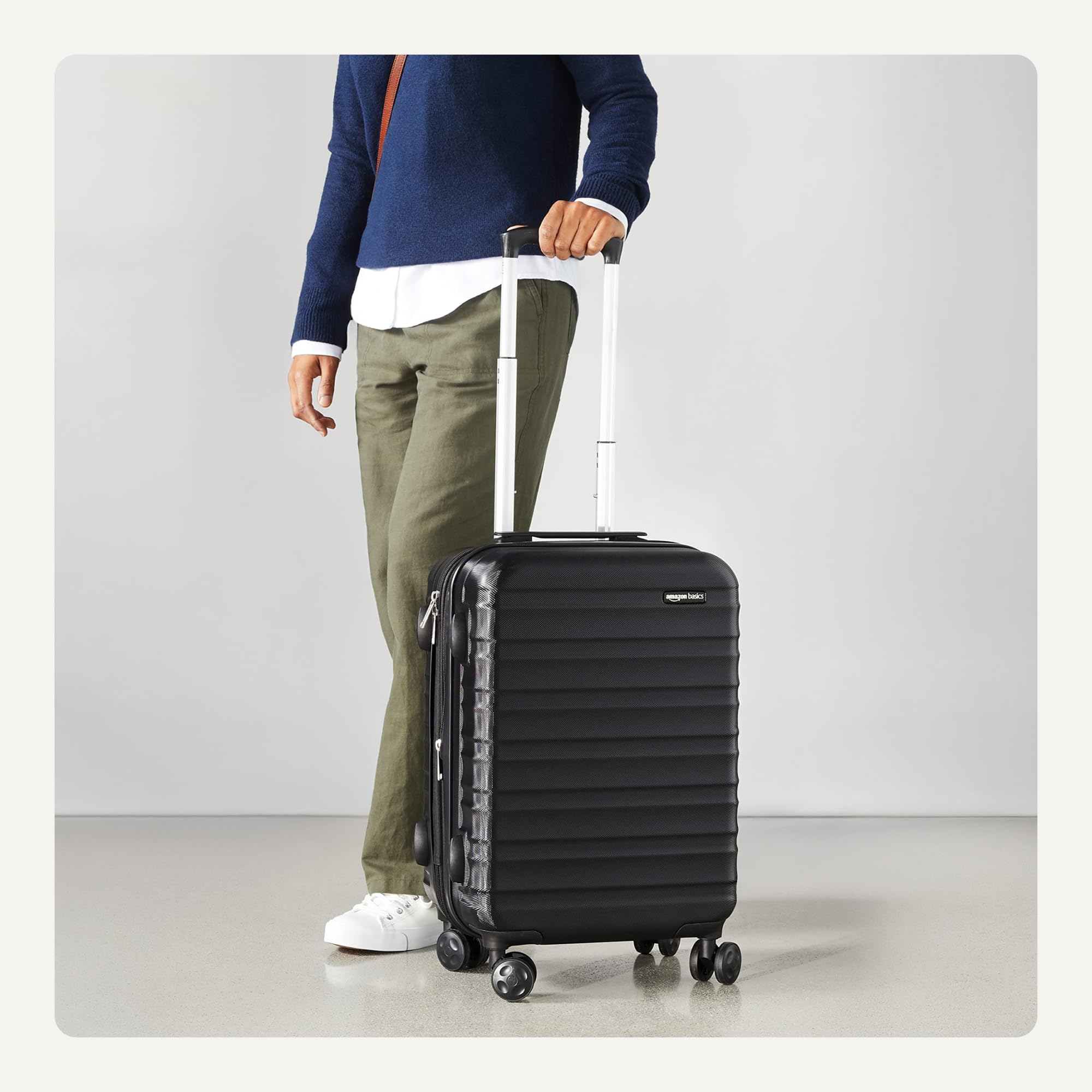 Amazon Basics 26-Inch Hardside Checked Luggage with Wheels - Expandable Hardshell Suitcase for Travel, Scratch-Resistant Surface & 4 Multi-Directional Spinner Wheels - Black - Perfect for Air Travel, Business Trips & Vacation Packing