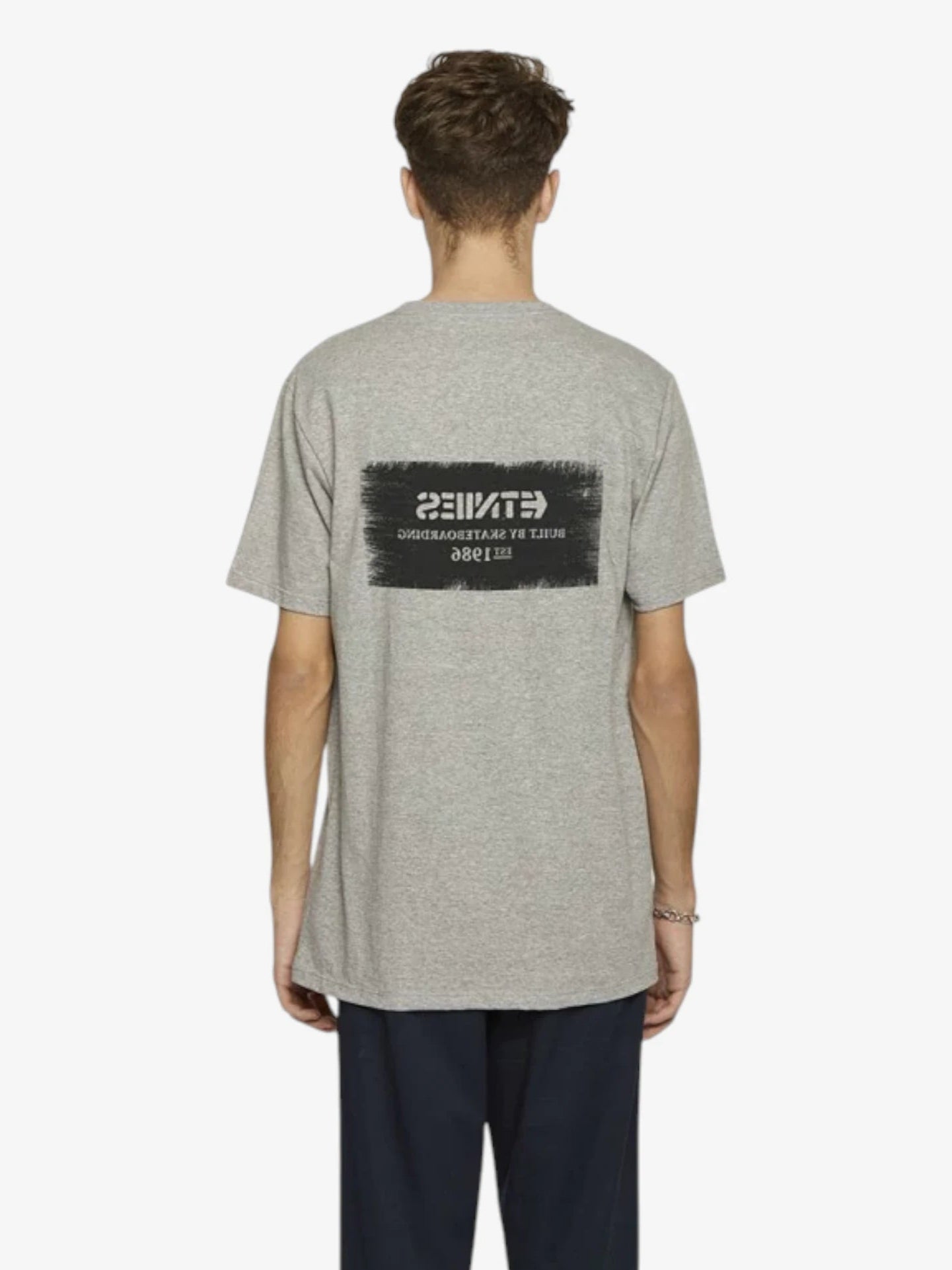 Etnies Brick Grey T-Shirt - Men's Casual Streetwear Tee for Skateboarding, Music Festivals & Everyday Wear