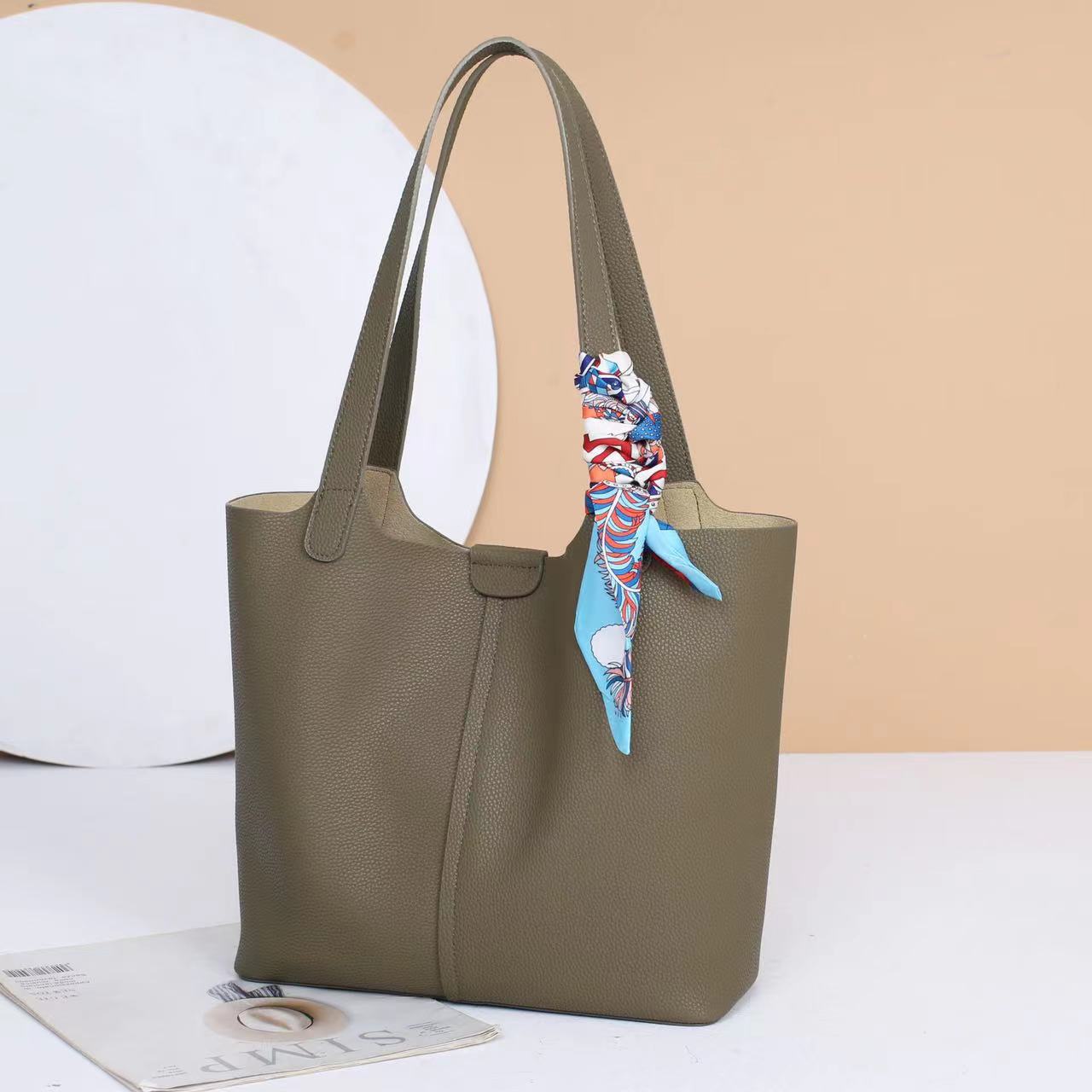 Effortless Everyday Carryall Tote Bag - Stylish & Spacious for Work, Travel & Shopping | Perfect for Office, Gym & Weekend Outings