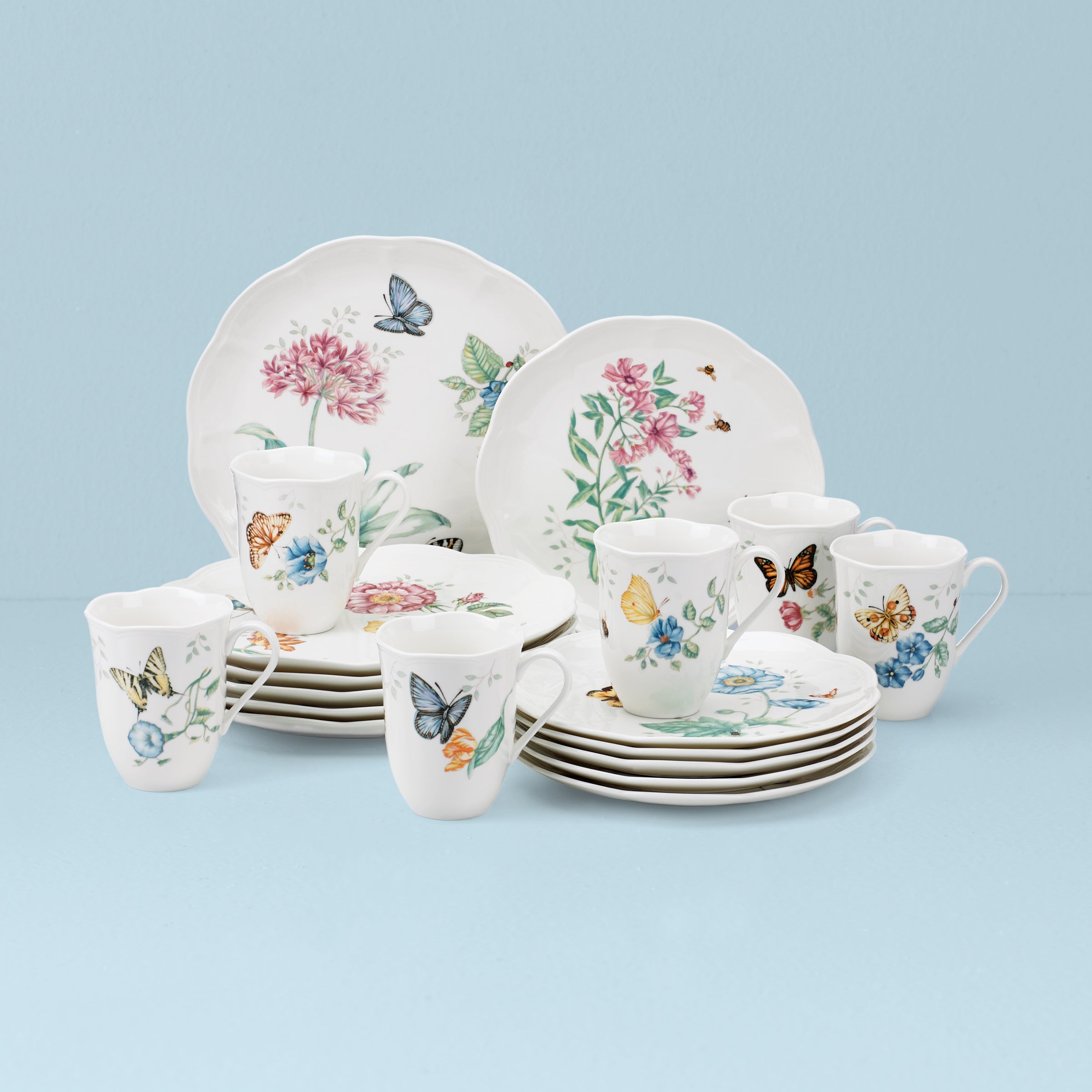 Butterfly Meadow 18-Piece Dinnerware Set - Porcelain Plates, Bowls & Cups - Elegant Floral Design for Dining, Parties & Home Decor