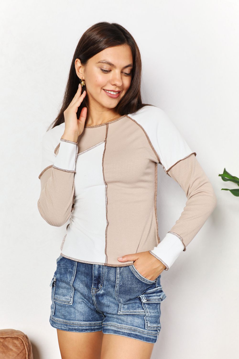 Khaki Color Block Exposed Seam Women's Tops - Trendy Casual Shirt for Streetwear & Everyday Outfits