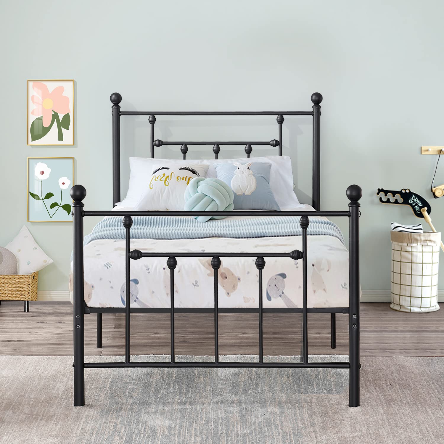 VECELO Twin Size Metal Bed Frame with Headboard & Footboard - Victorian Vintage Style Platform Mattress Foundation - Easy Assembly in Black - Perfect for Guest Rooms, Dormitories & Small Bedrooms
