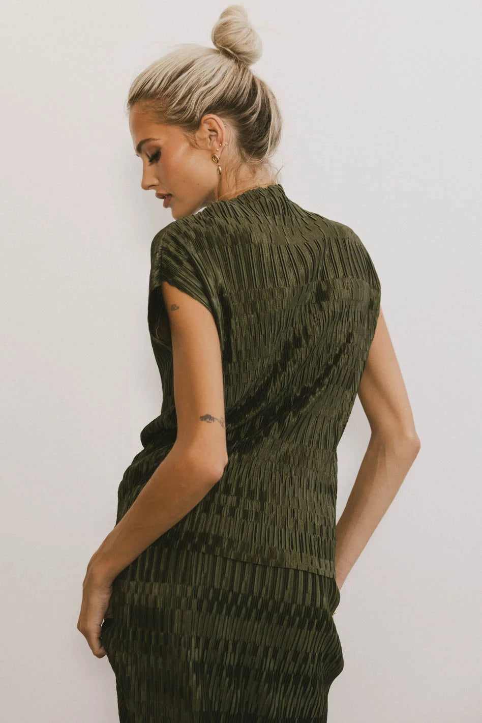 Dream Textured Top in Dark Moss - Women's Boho Chic Blouse for Casual & Evening Wear - FINAL SALE