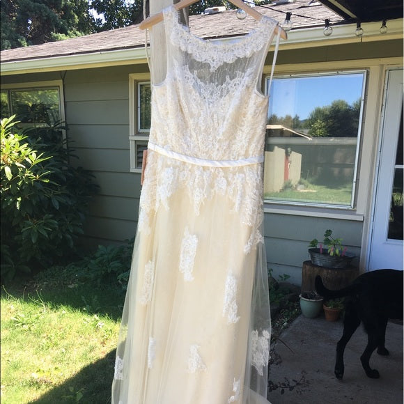 BHLDN Etoile Georgia Gown - Elegant Wedding Dress for Brides, Formal Evening Gowns for Special Occasions | Perfect for Weddings, Proms, and Black Tie Events