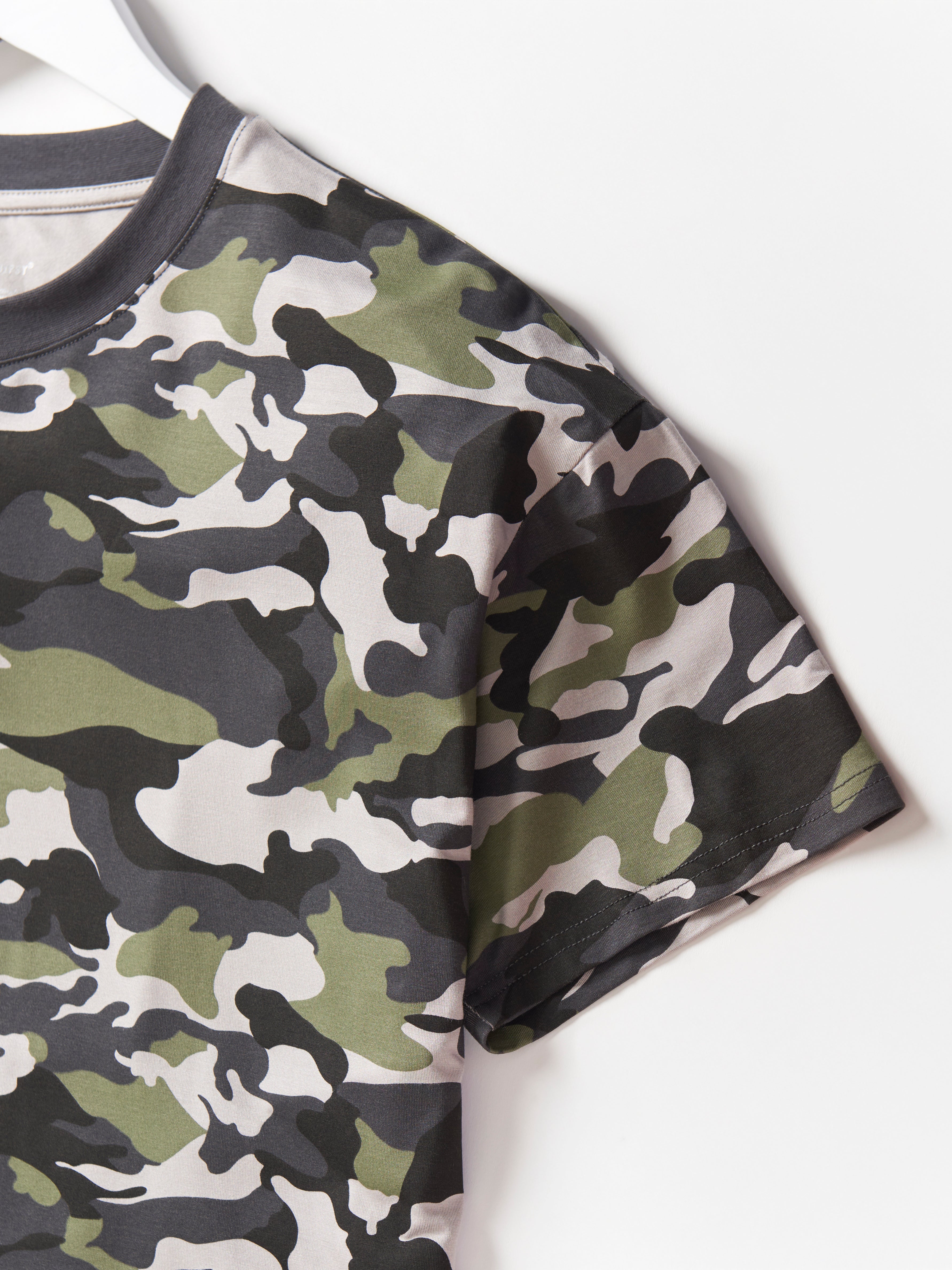 Men's Oversized Bamboo T-Shirt - Army Camo Print - Soft & Breathable Eco-Friendly Fabric - Perfect for Casual Wear, Outdoor Activities & Lounge
