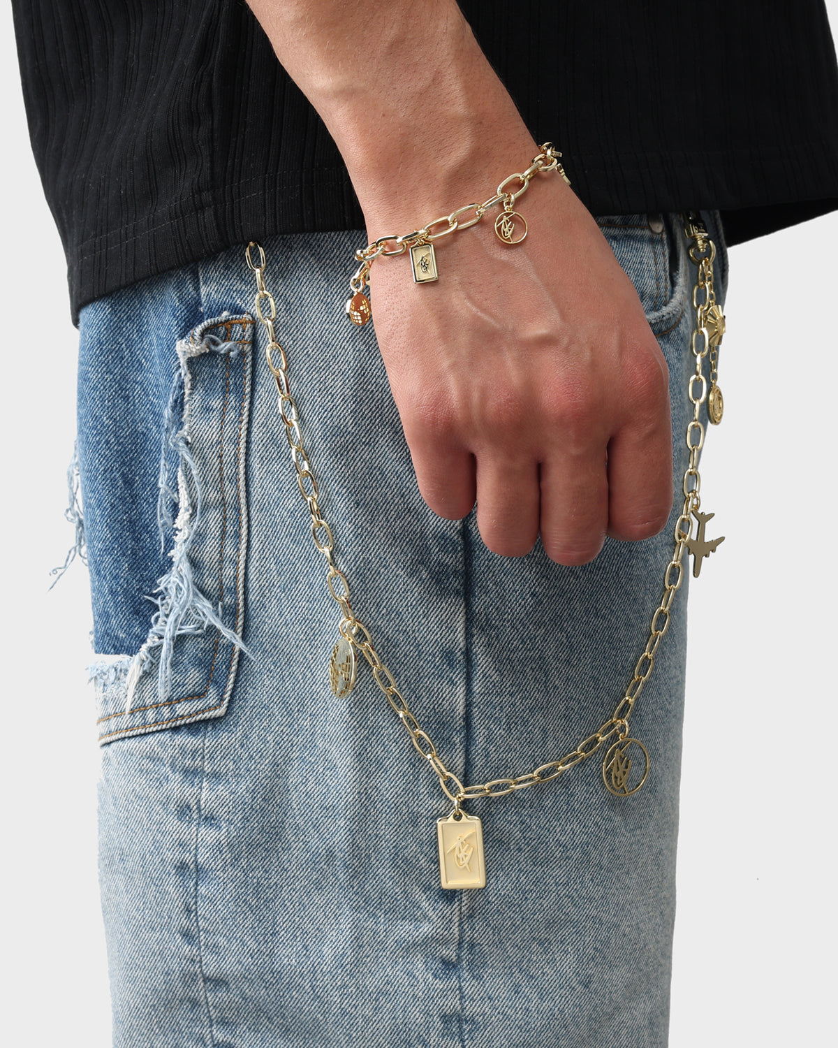 Elegant Gold Charm Necklace for Women - Perfect for Gifts, Parties, and Everyday Wear