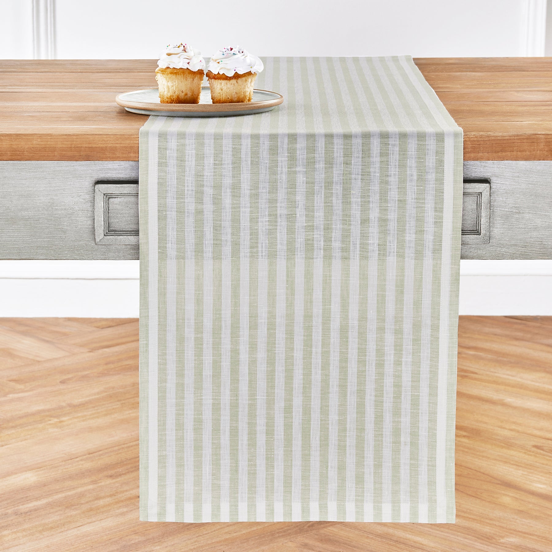 Amalfi Stripe Table Runner - Elegant Cotton Table Decor for Dining Room, Kitchen & Wedding - Perfect for Holiday Dinner Parties & Home Decor