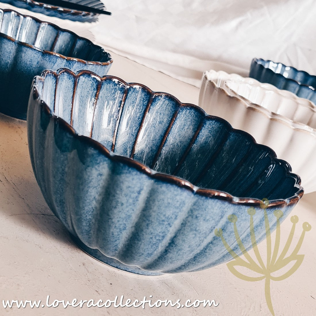 Rustic Seashell Dinnerware Set - Beach Themed Plates, Bowls & Serving Dishes for Coastal Dining & Entertaining - Perfect for Beach House, Summer Parties & Nautical Decor