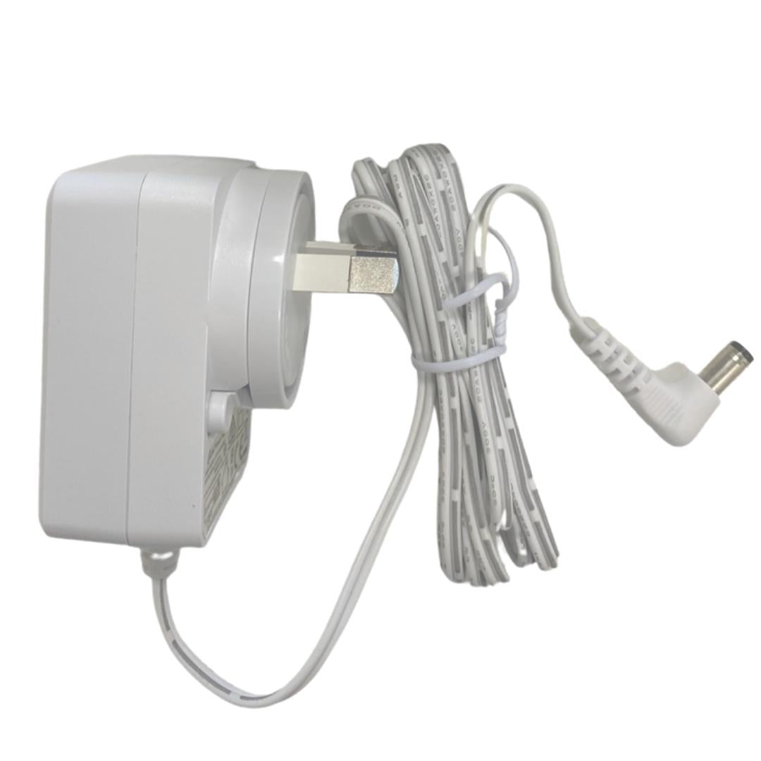 525W Universal Power Adapter for Laptops - ARM 525WT AU - Compatible with Multiple Devices, Fast Charging for Home, Office & Travel Use