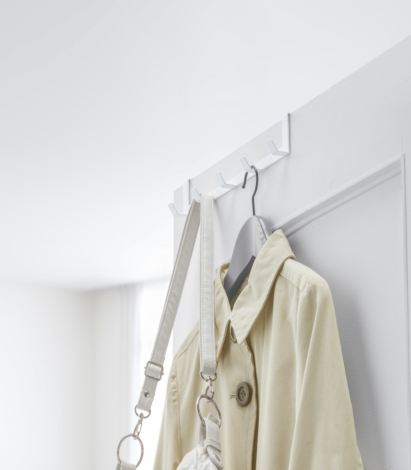 Sturdy Over the Door Hanger - Heavy Duty Steel Hooks for Coats, Hats & Bags - Perfect for Bedroom, Closet & Entryway Organization