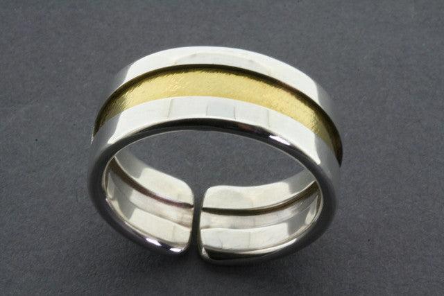 Elegant Silver Line Ring with Gold Accent - Perfect for Everyday Wear, Parties & Special Occasions